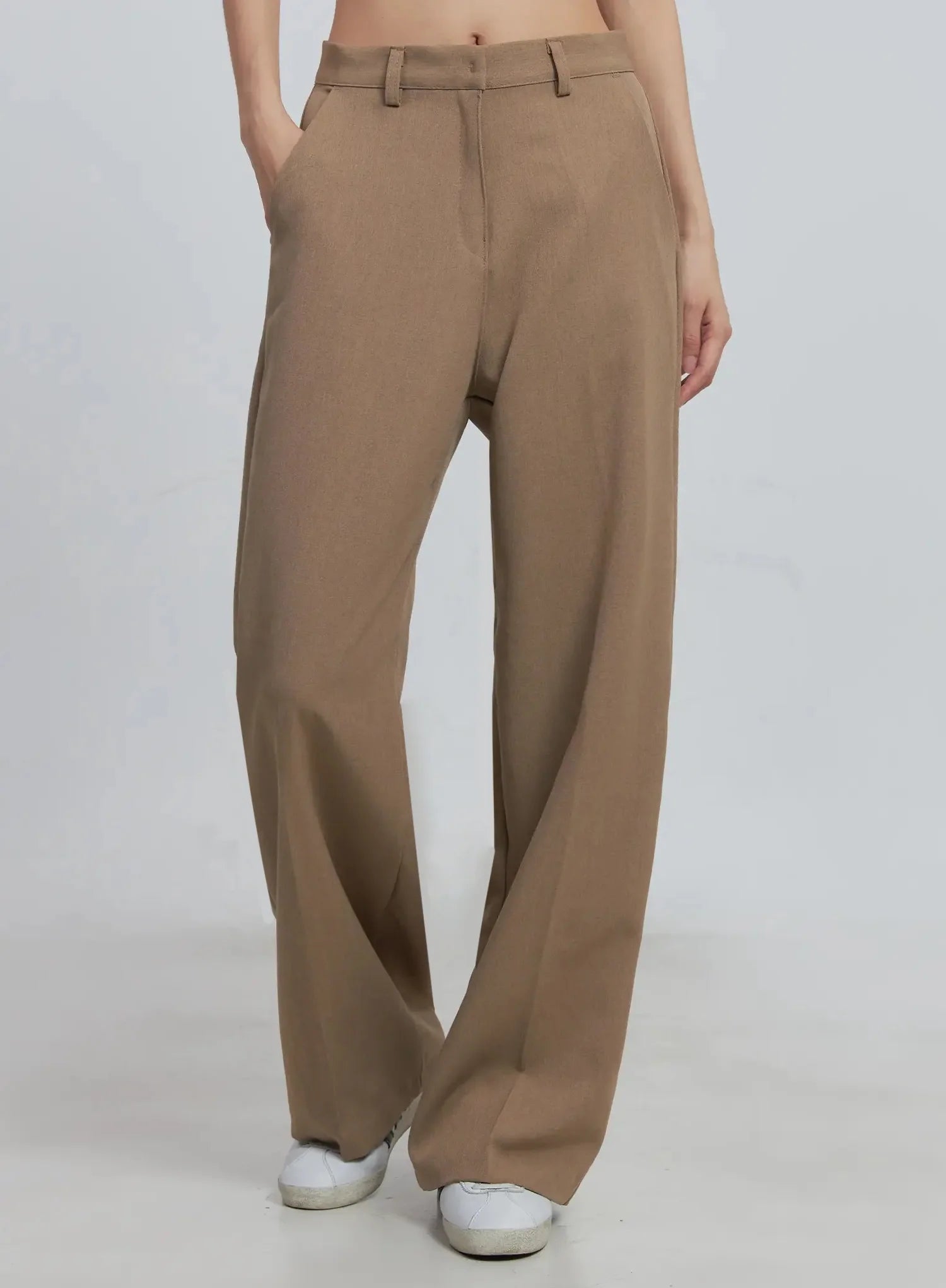 Classic Wide-Fit Slacks (Beige) IU512