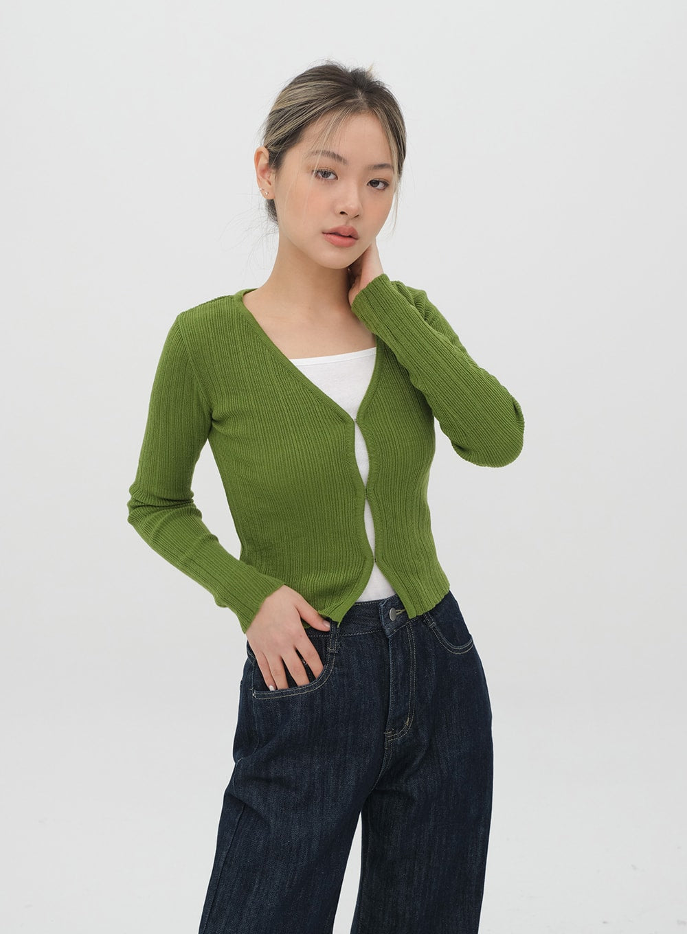 Cropped Cardigan with Front Hook F3