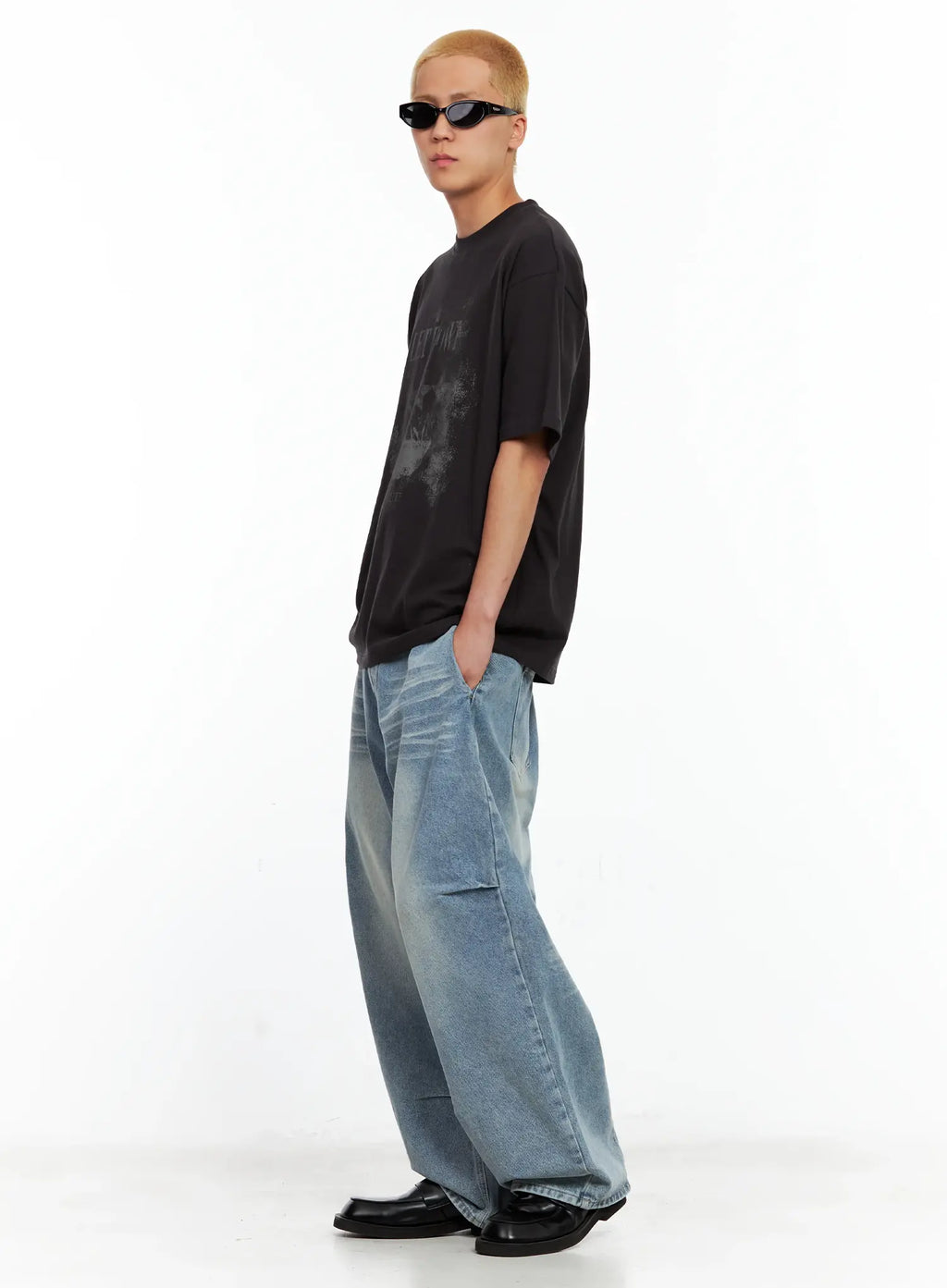 Men's Front-Pleated Washed Wide Denim Pants IL514