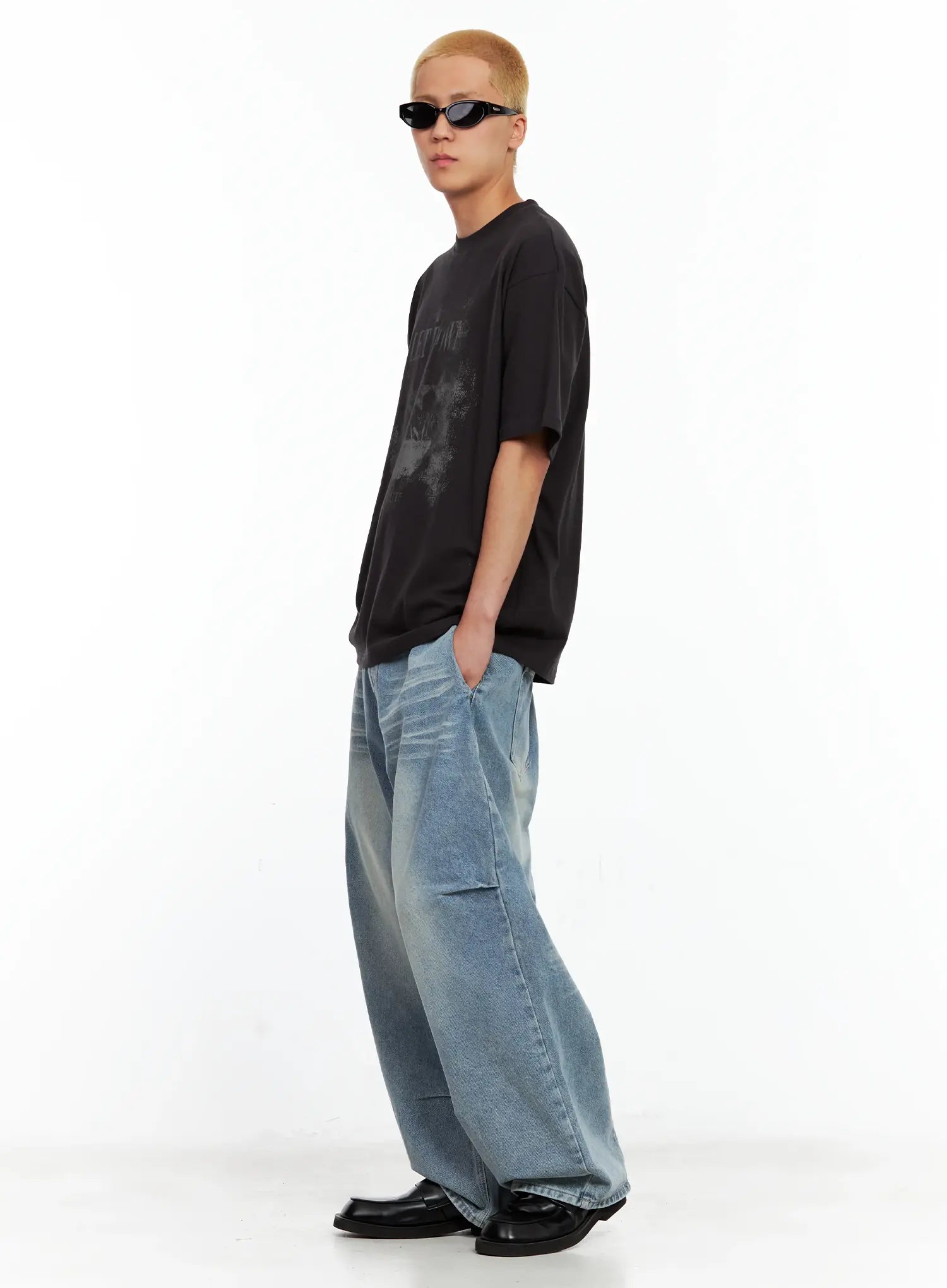 Men's Front-Pleated Washed Wide Denim Pants IL514
