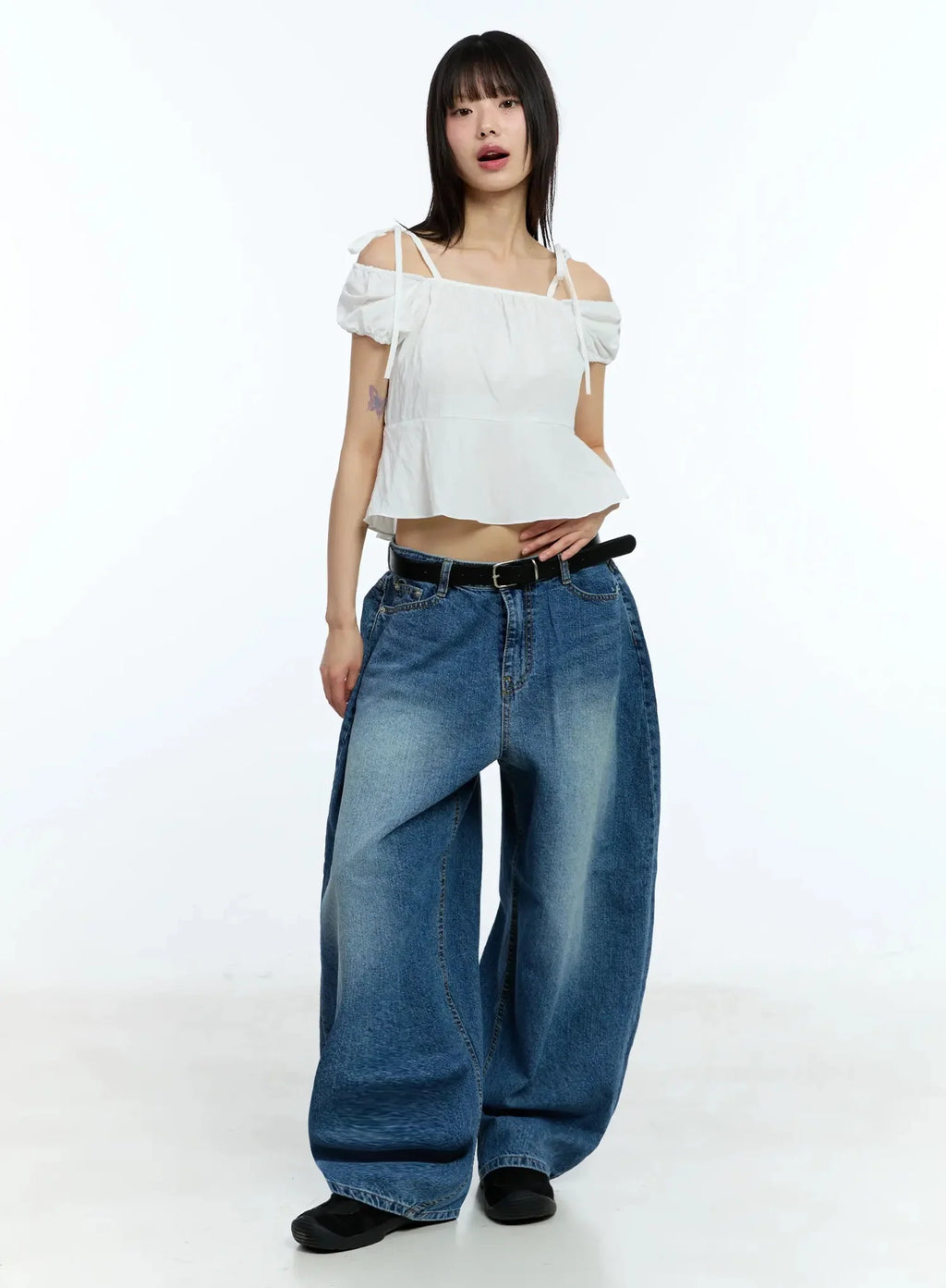 Strappy Off-Shoulder Cropped Blouse IU523