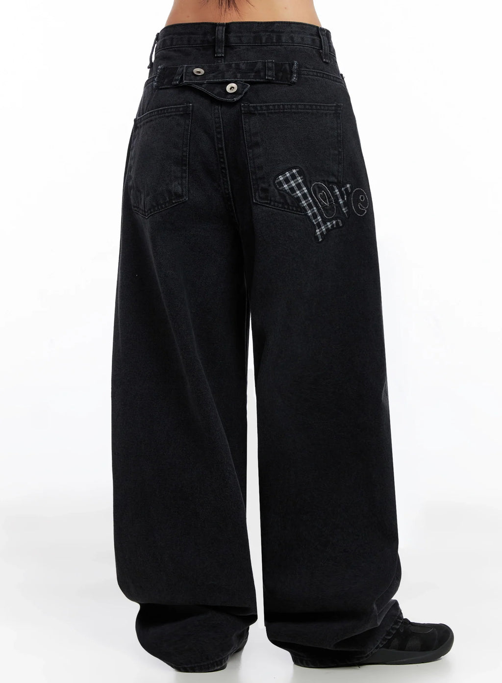 Sunwoo Embroidered Wide Leg Jeans IG528