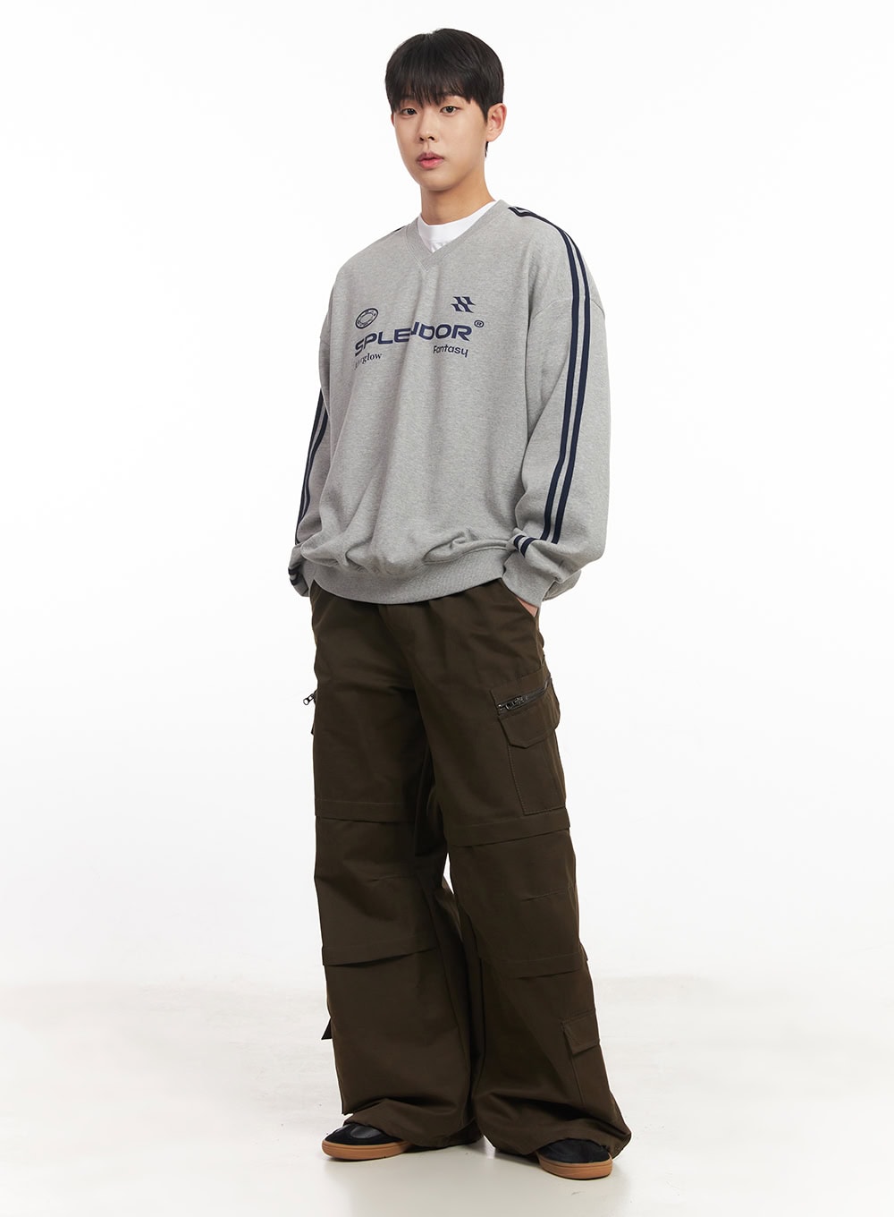 Men's V-Neck Graphic Sweatshirt IM528