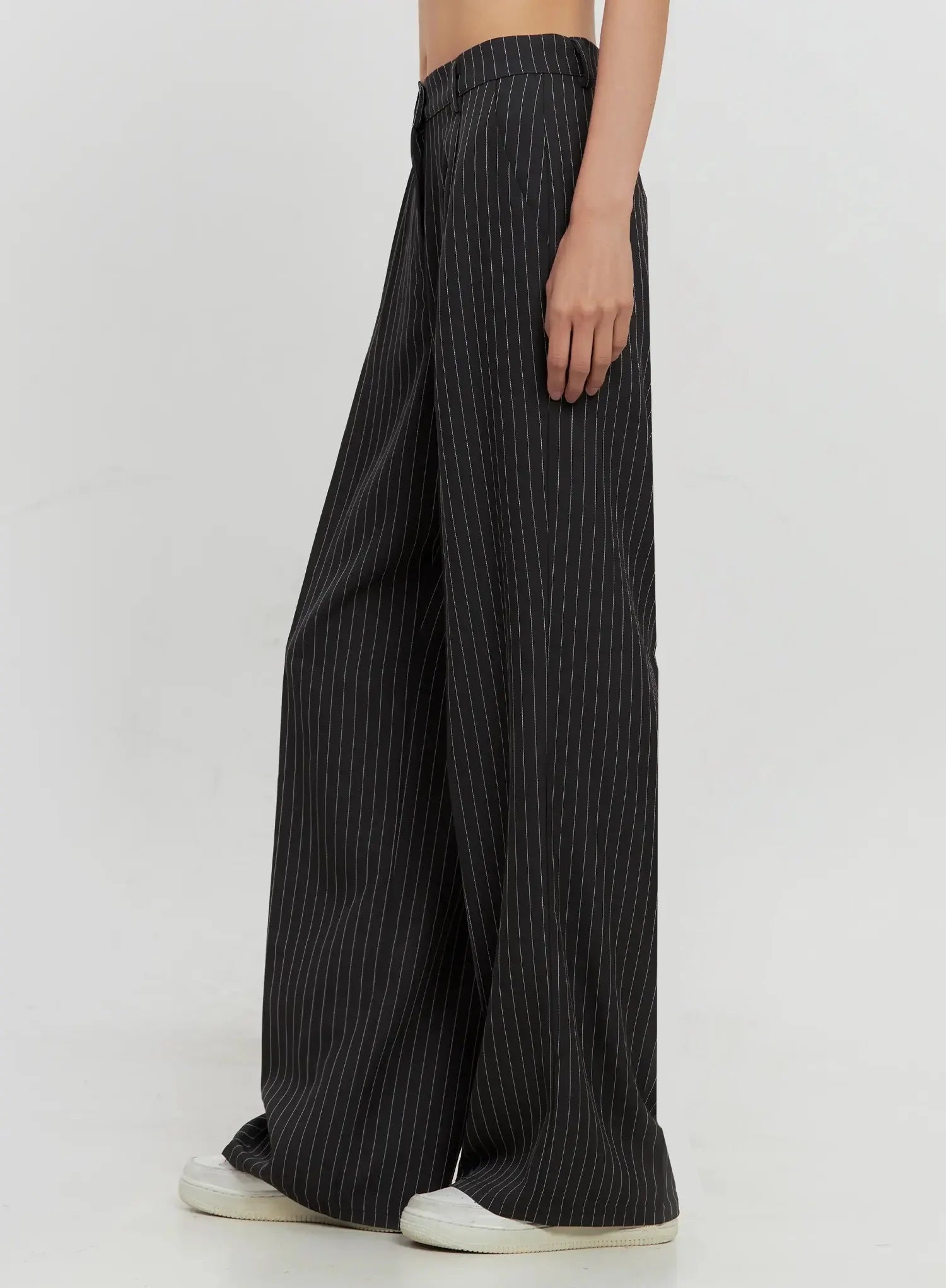 Pinstripe Wide-Leg Trousers IL528