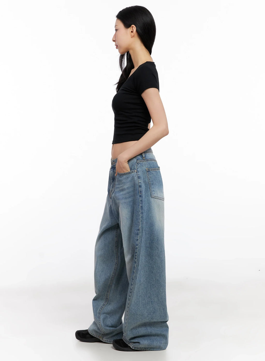 Seojin Washed Wide-Leg Jeans IG508