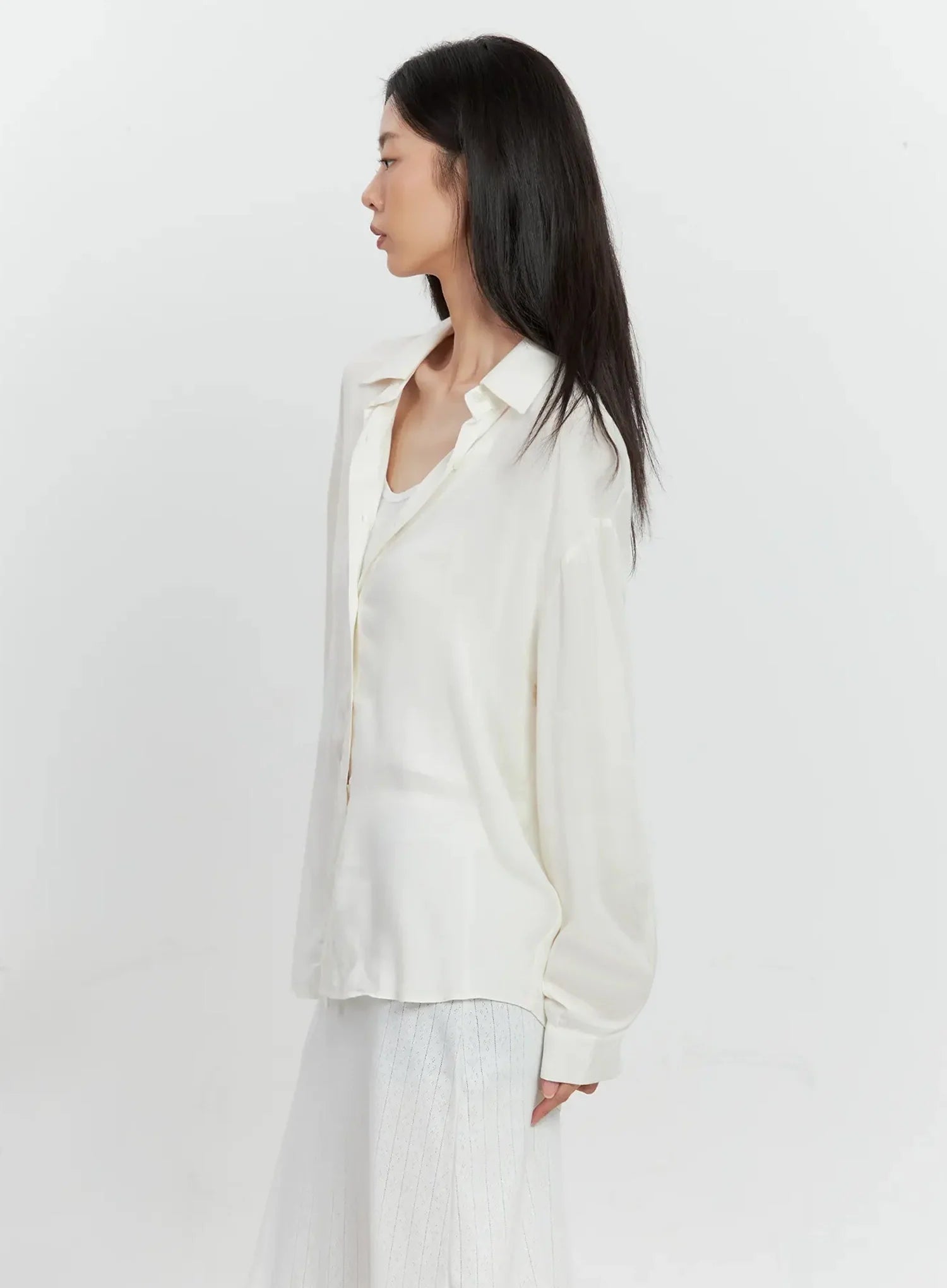 Classic Long-Sleeve Button-Up IL528
