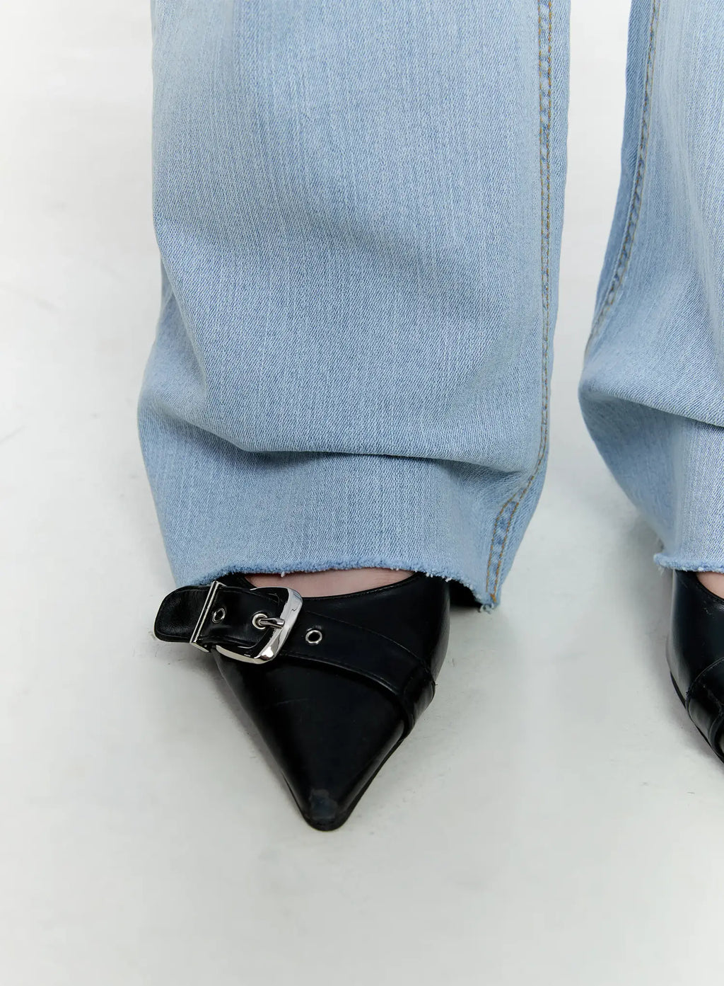 Soo Washed Flare Denim Jeans CG513