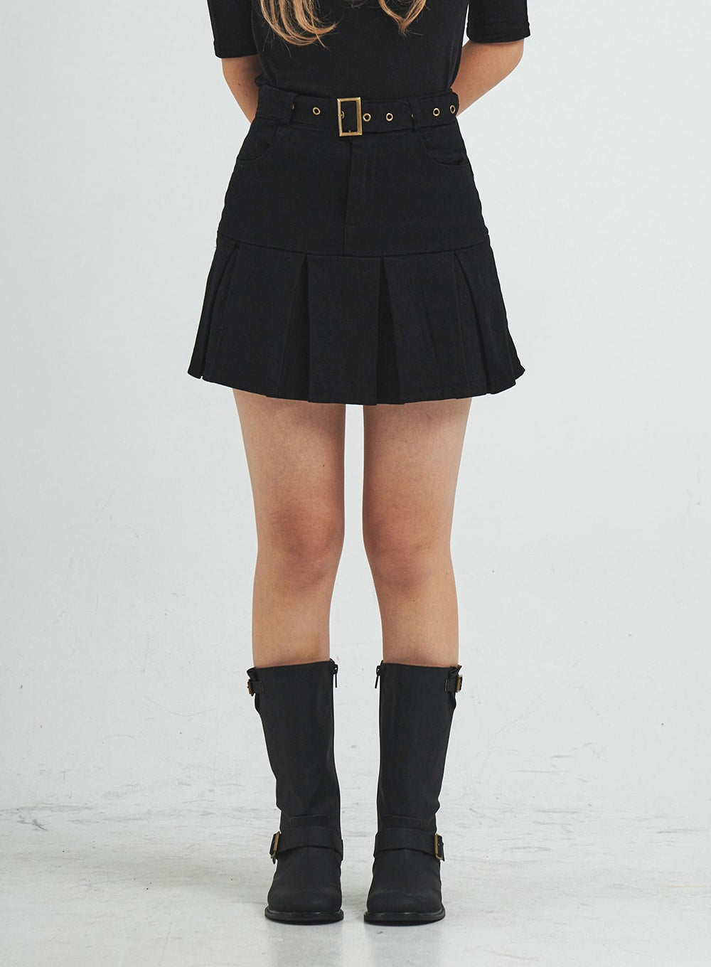 Half Turtleneck Half Sleeve T-Shirt CS15