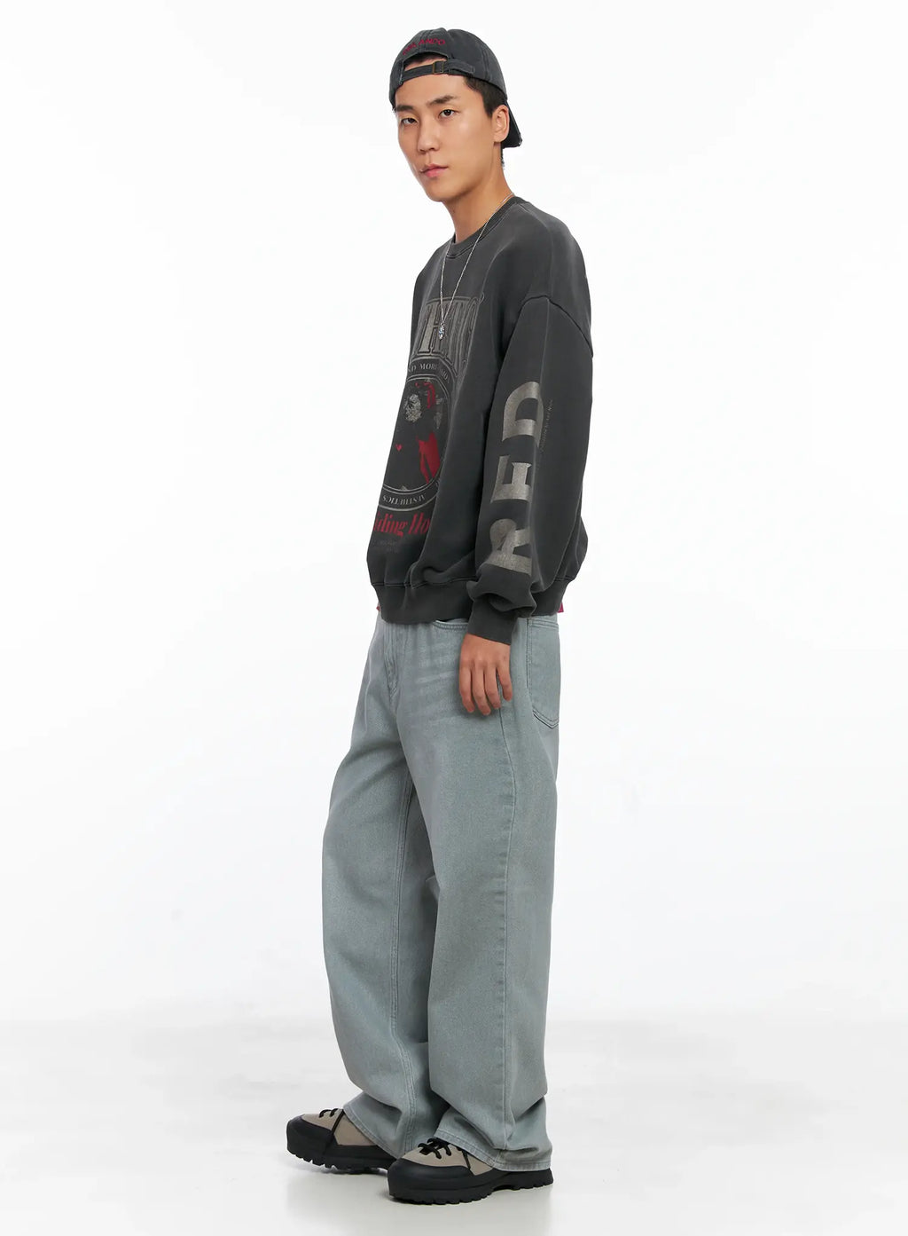 Men's Vintage Red Graphic Crewneck IS509