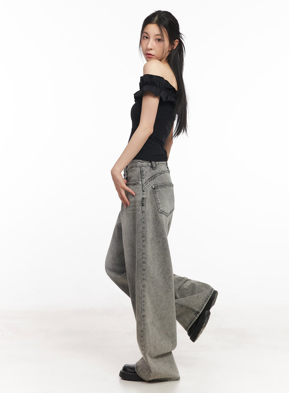 Frill Off-Shoulder Crop Top IY529