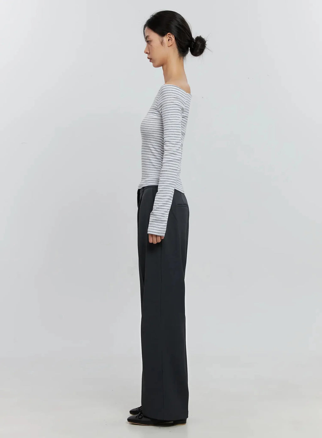 Classic Wide-Leg Trousers IS516