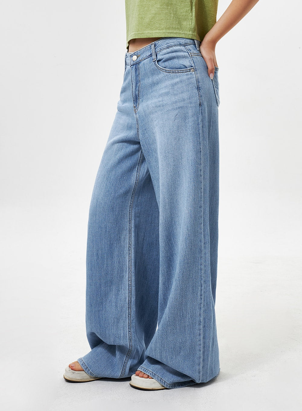 Cotton Graphic Cropped Tee CY331