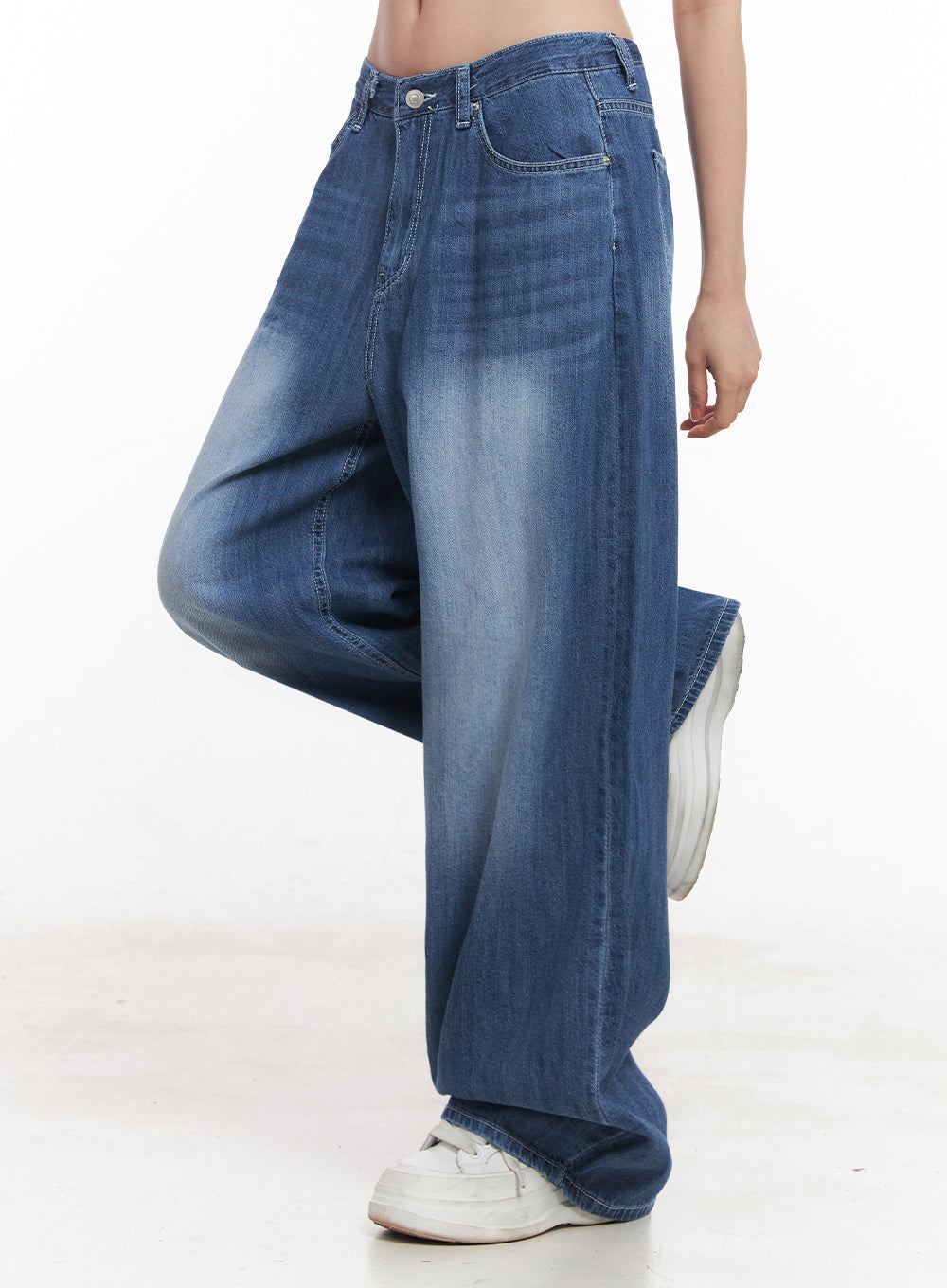 Bibi Wide-Leg Jeans IY516