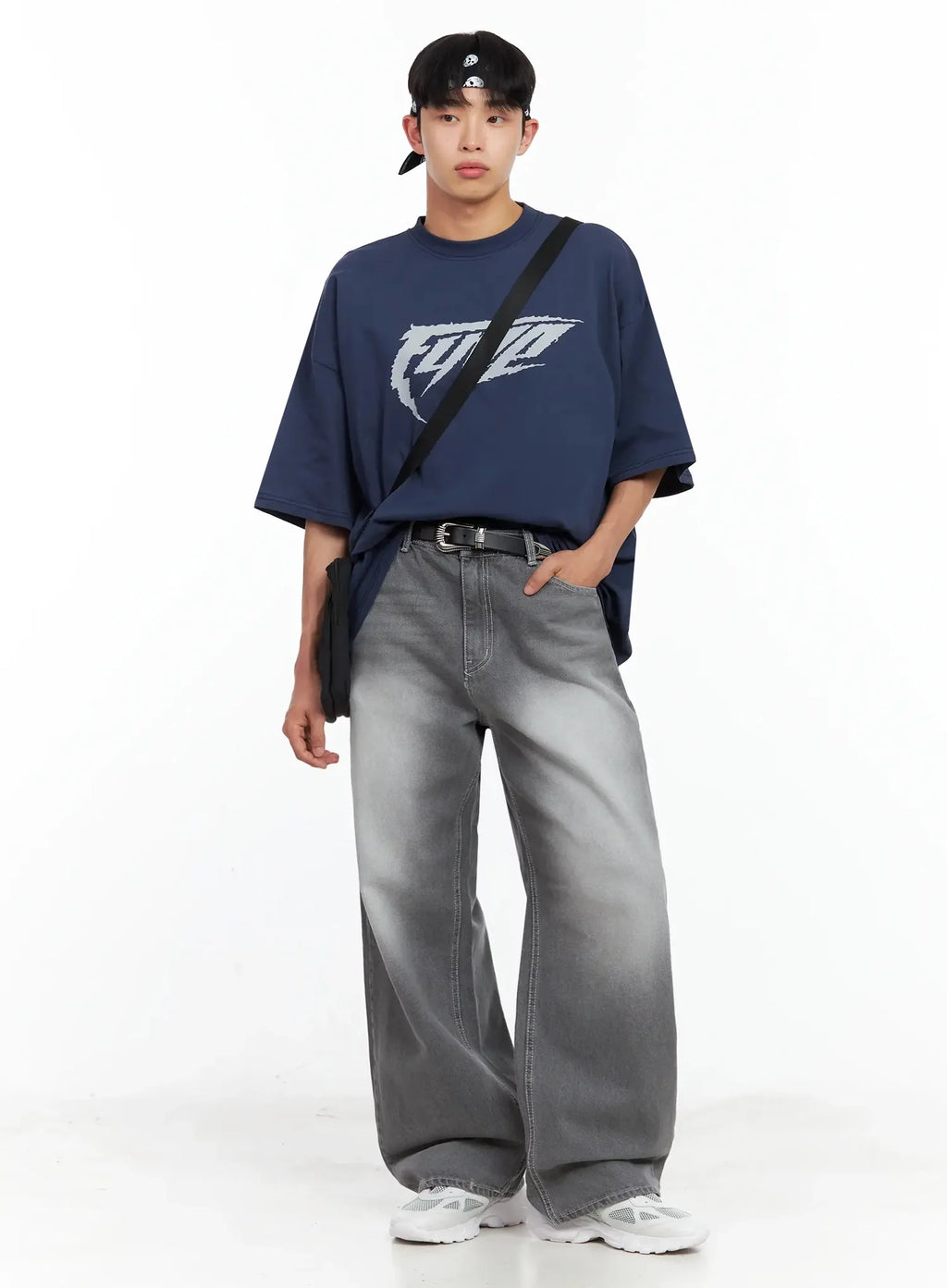 Men's Gray Vintage-Wash Jeans IL516