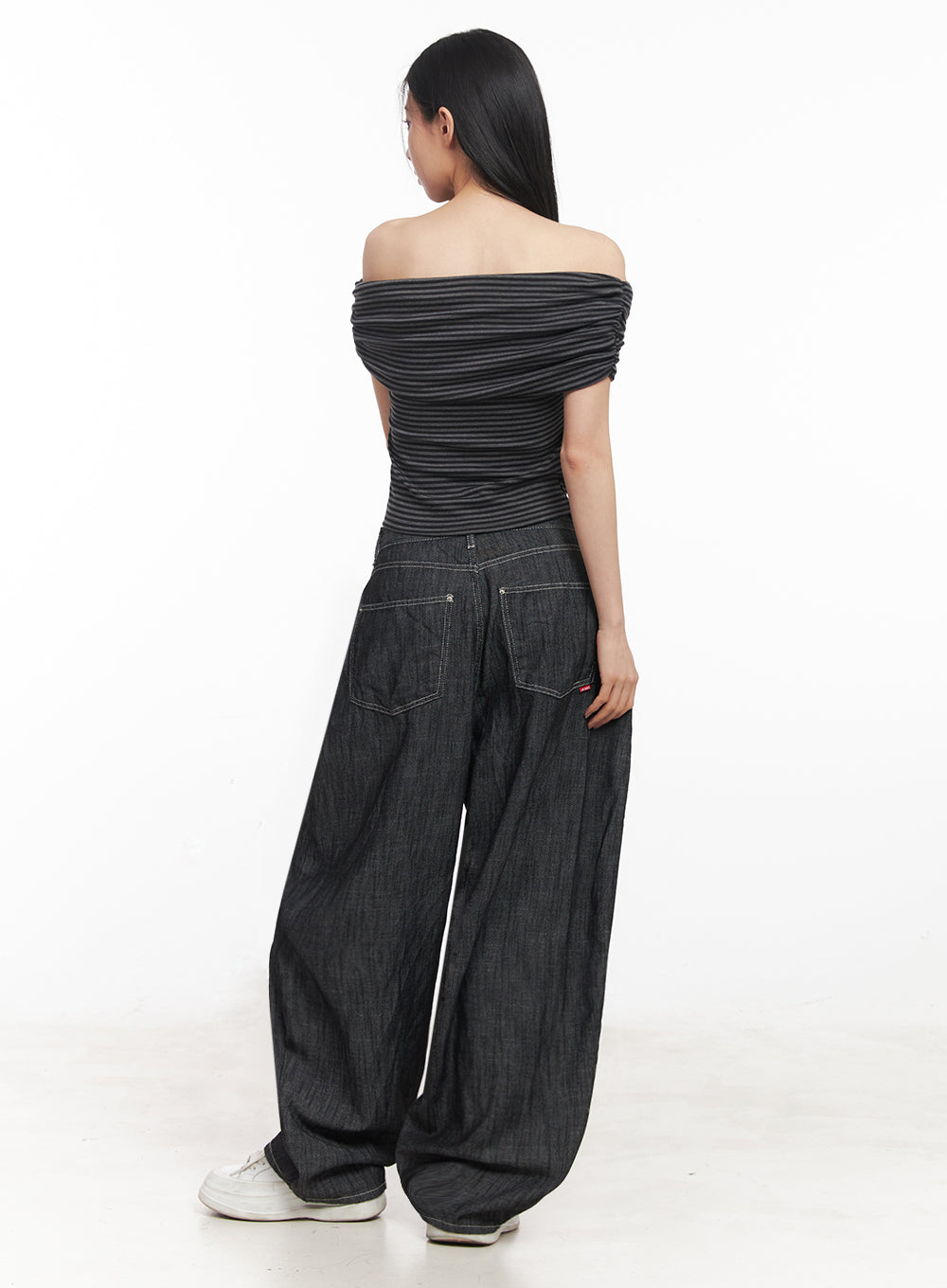 Off-Shoulder Striped Tee IY516