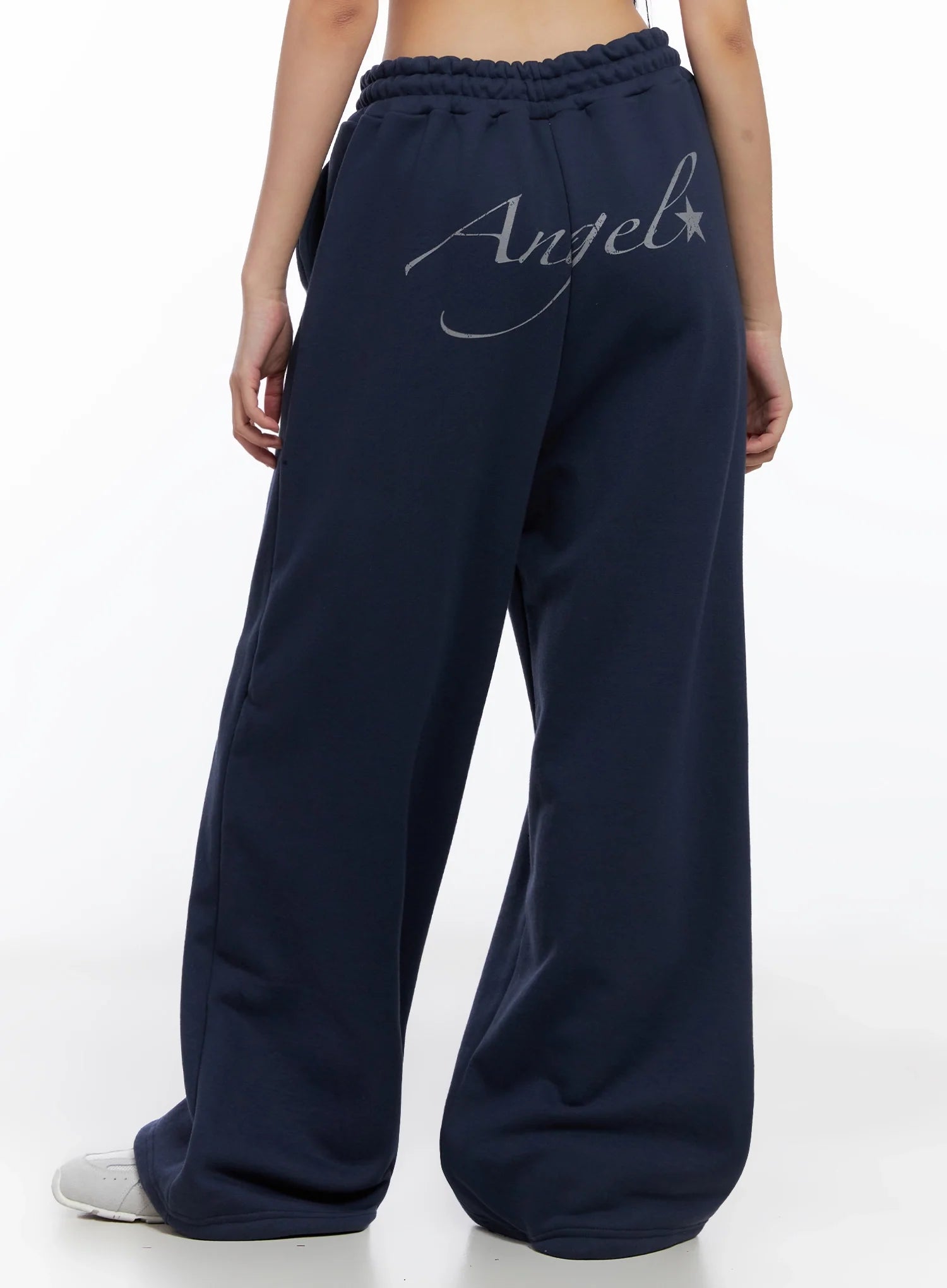 Graphic Wide-Leg Sweatpants IS525