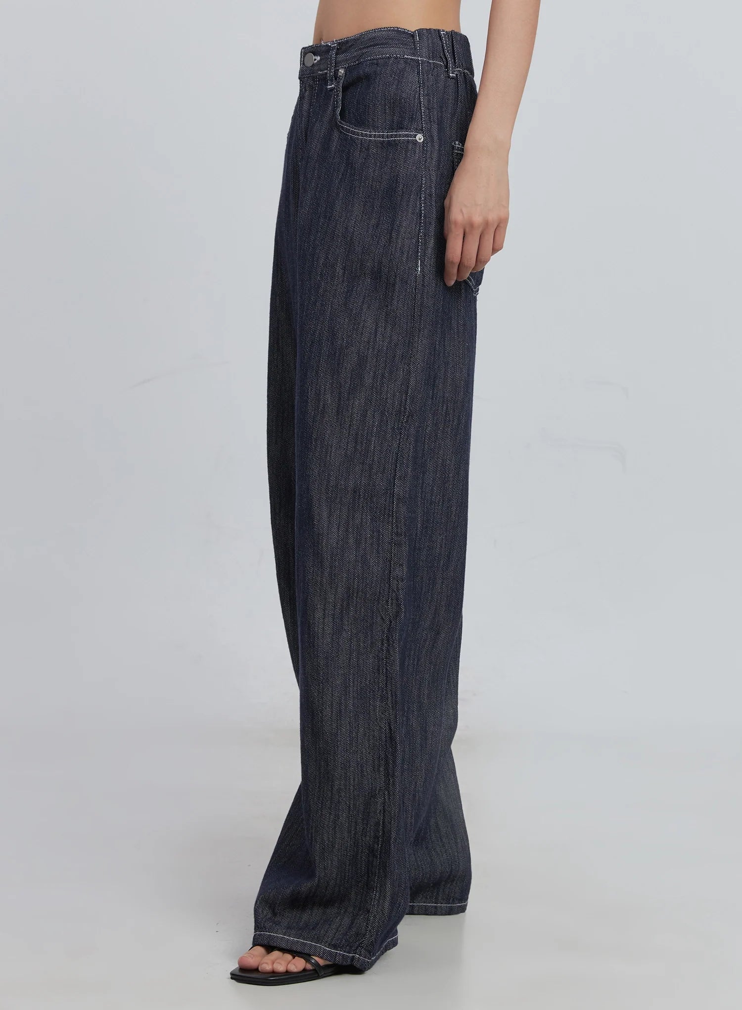 Kaylie Stitched Wide-Leg Jeans IU512