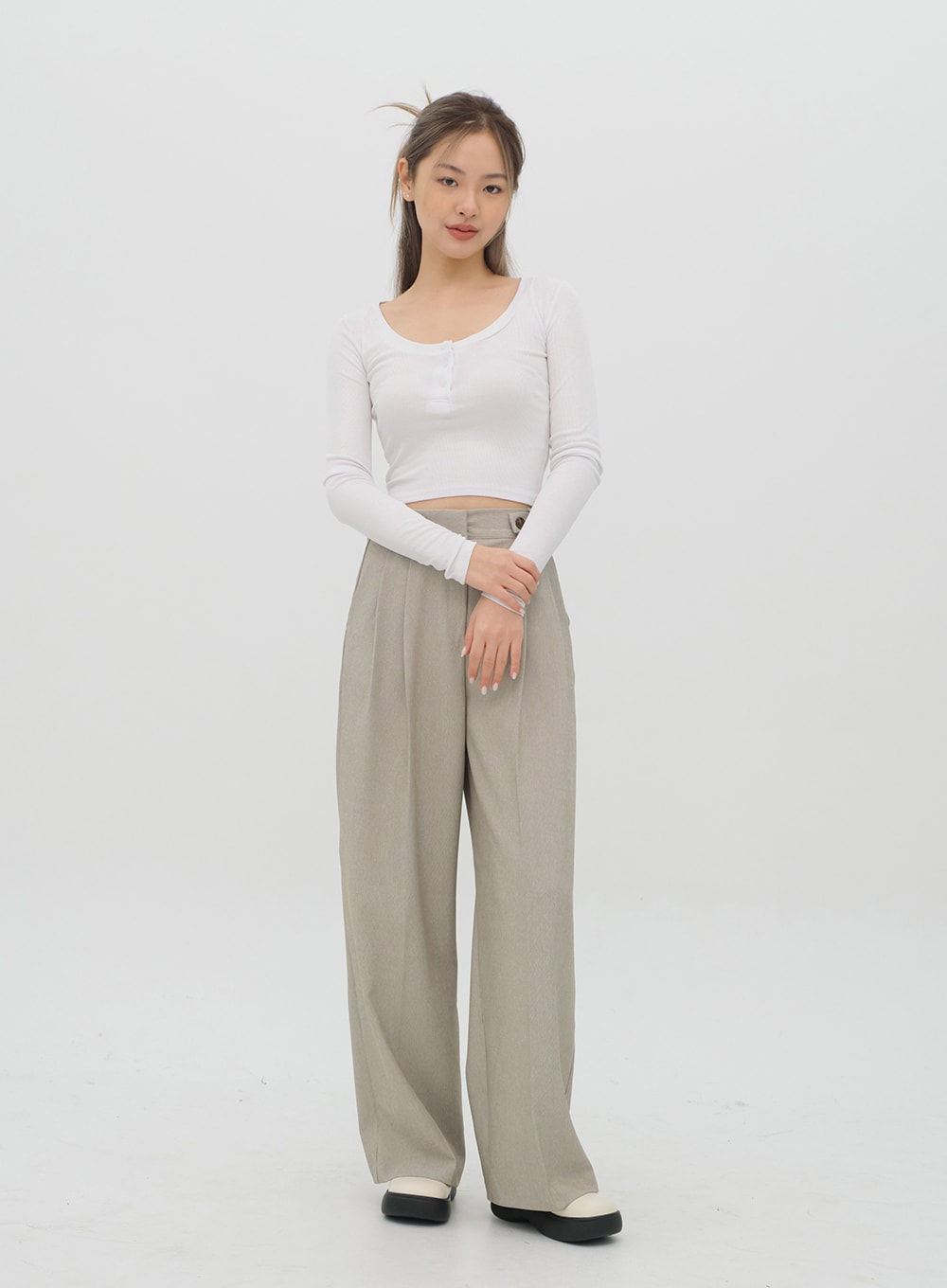 Scoop Neck Long Sleeve T Shirt with Front Buttons CM2