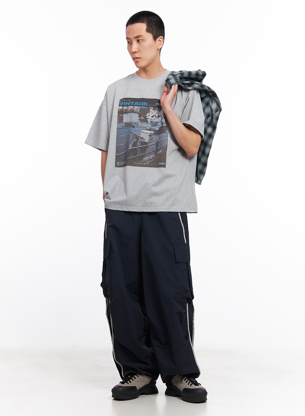 Men's Cargo Balloon-Fit Windbreaker Pants (Dark blue) IU512