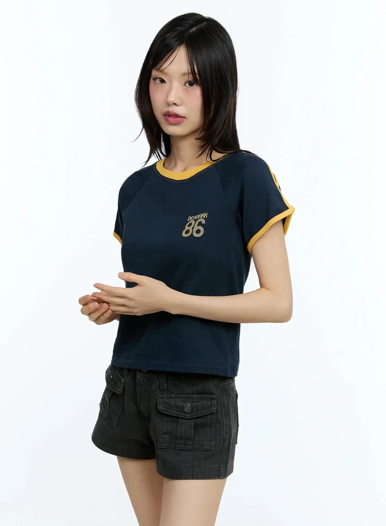 Two-Tone Graphic Tee IU524