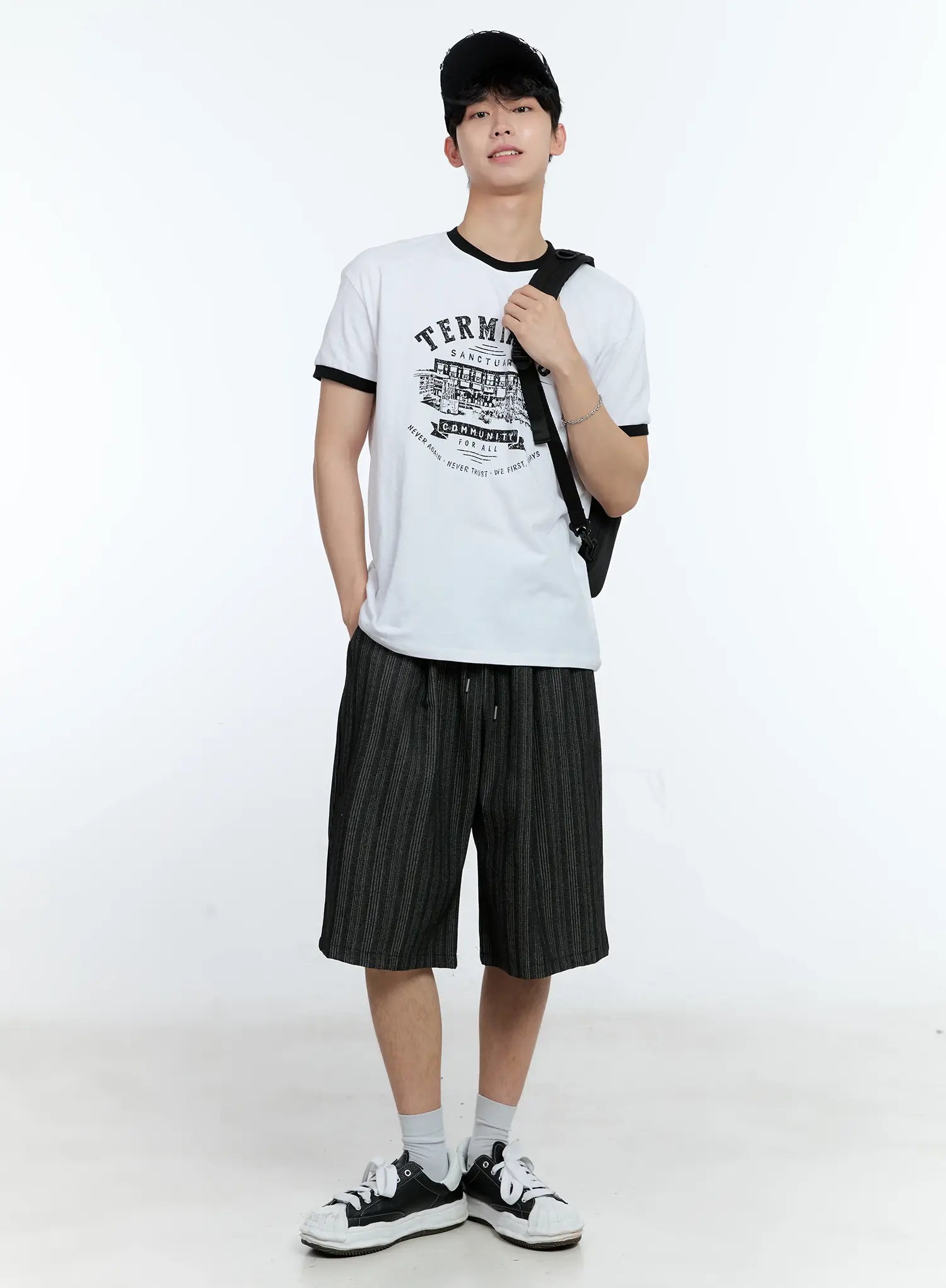 Men's Striped Pintuck Shorts IL529