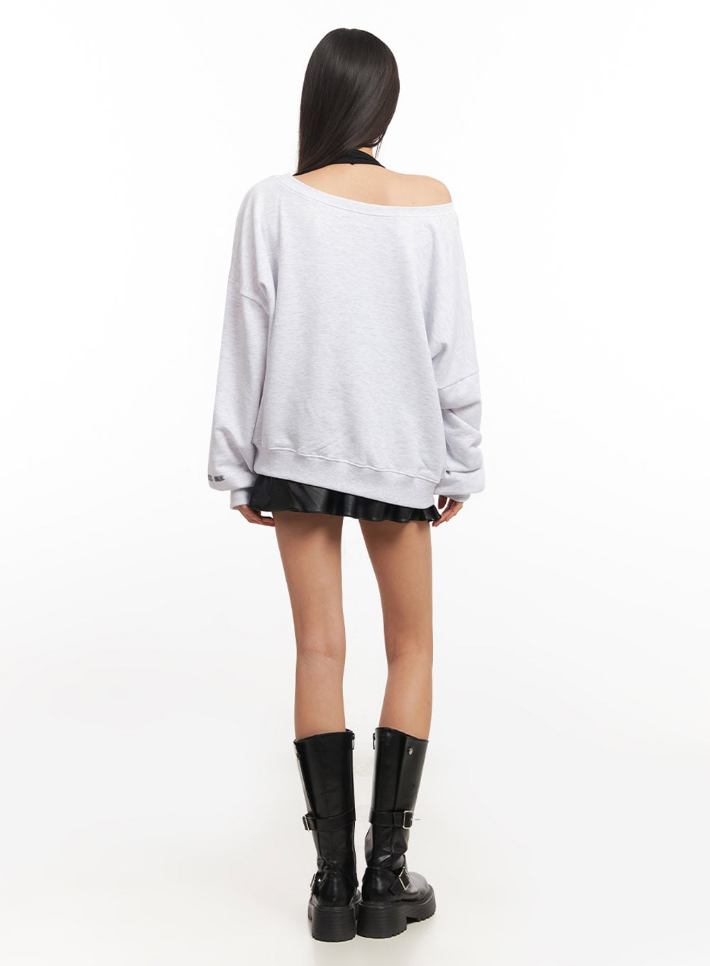 Off-Shoulder Cross Graphic Sweatshirt IA507