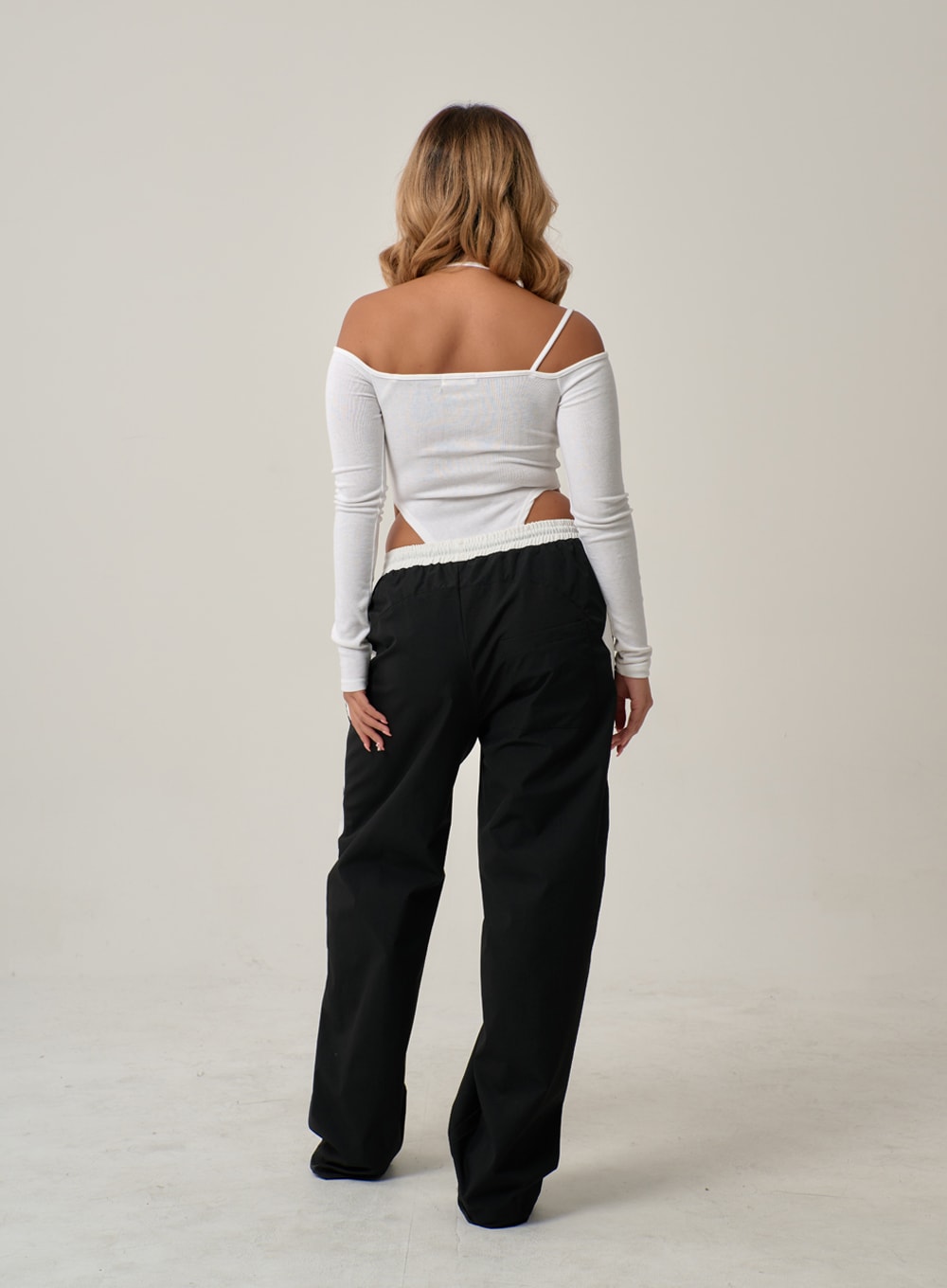 Off-Shoulder Thin Straps Bodysuit IN22