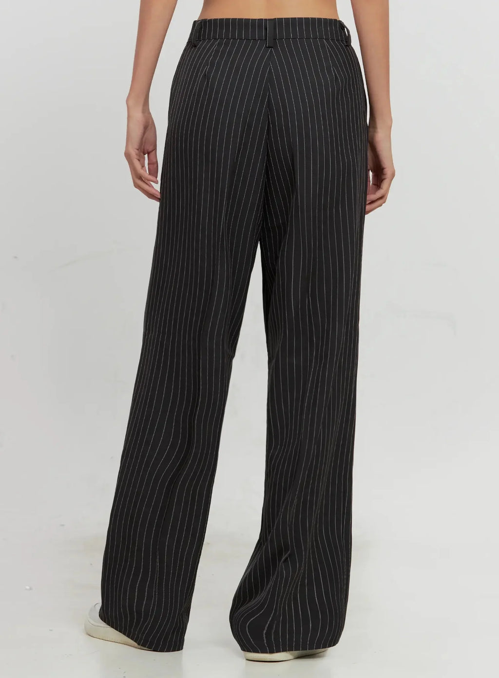 Pinstripe Wide-Leg Trousers IL528