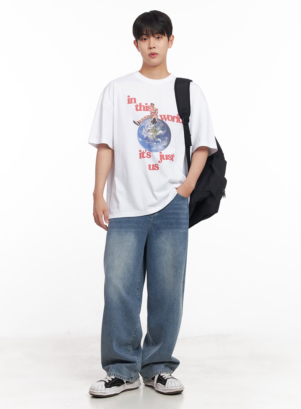 Men's Graphic Planet T-Shirt IY520