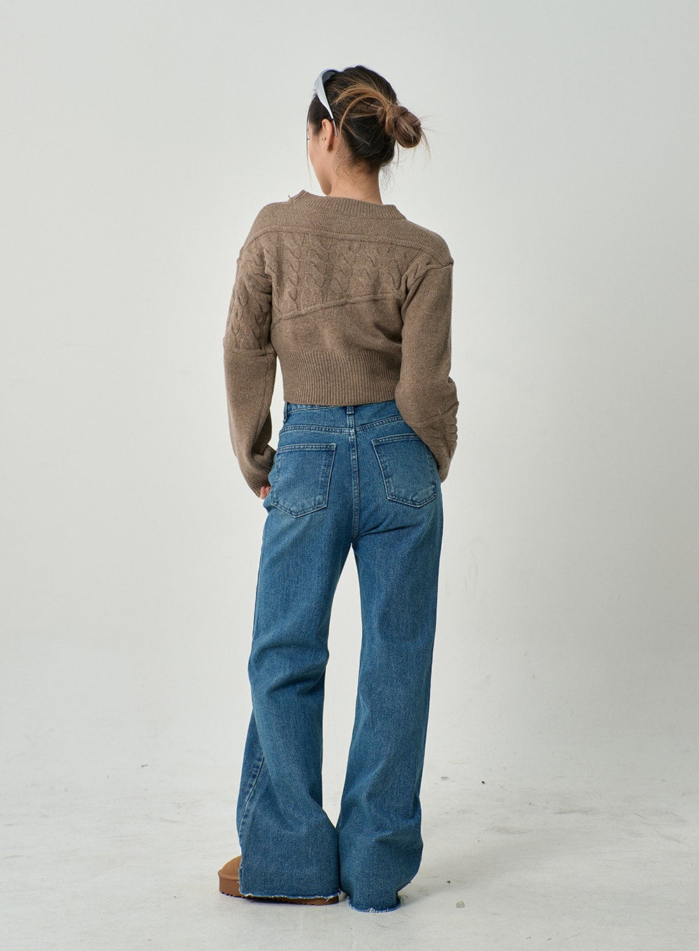 Cropped Knit Cardigan CD15