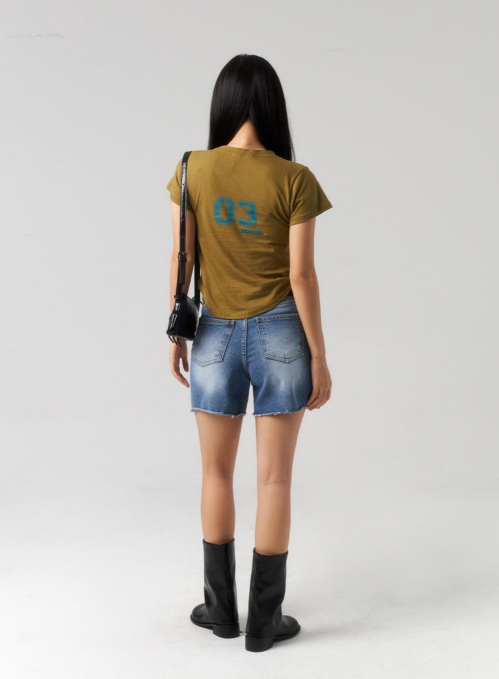 Mid-Wash Denim Shorts CU328