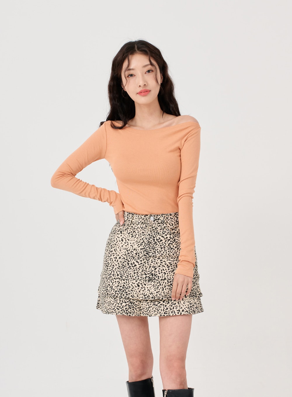 Open Shoulder Long Sleeve T-Shirt IG11