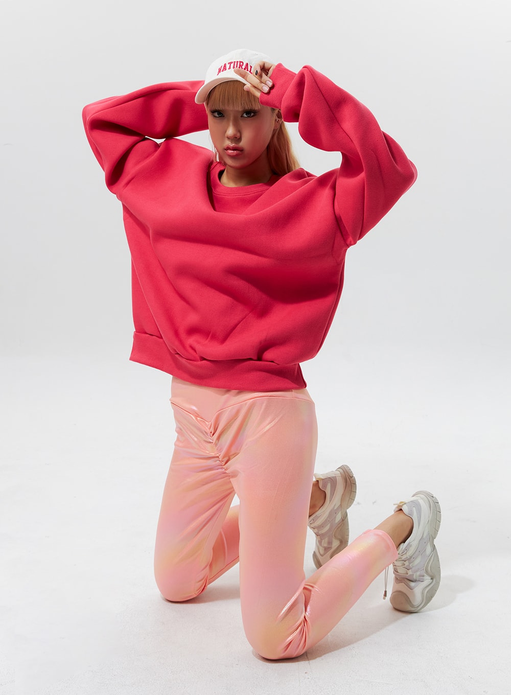 Comfy Cotton Round-Neck Sweatshirt IG324