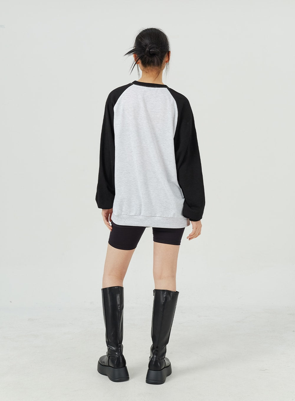 Two Color Graphic Sweatshirt CM316