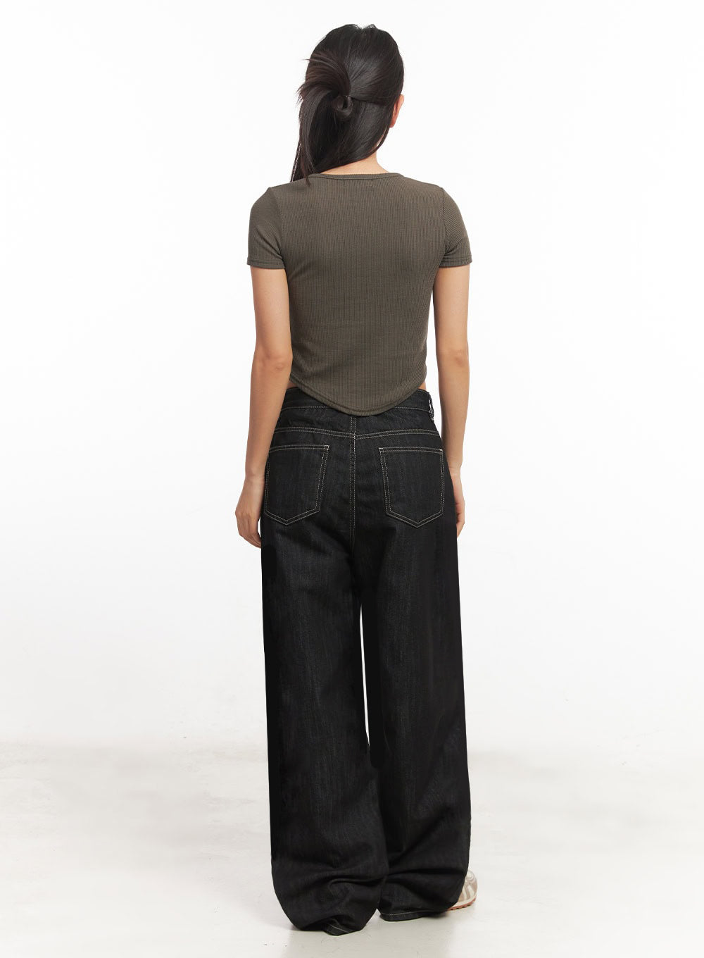 Tomboy Graphic Crop Top IA524