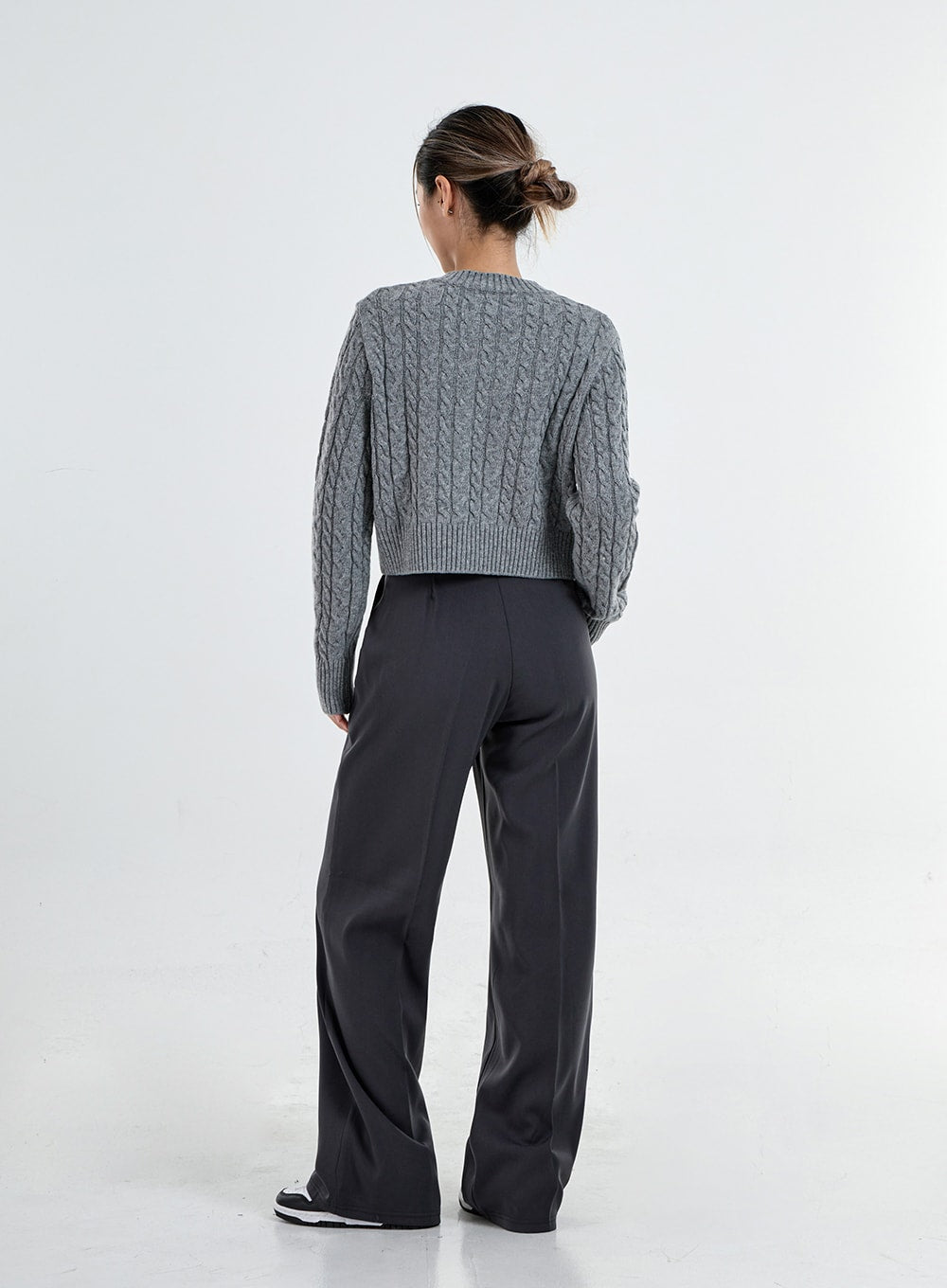 Button Embroidery Crop Knit Cardigan CO06