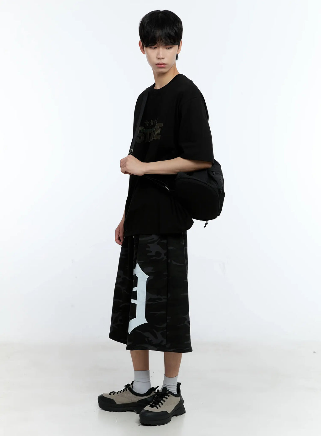 Men's Camo Graphic T-Shirt IL529