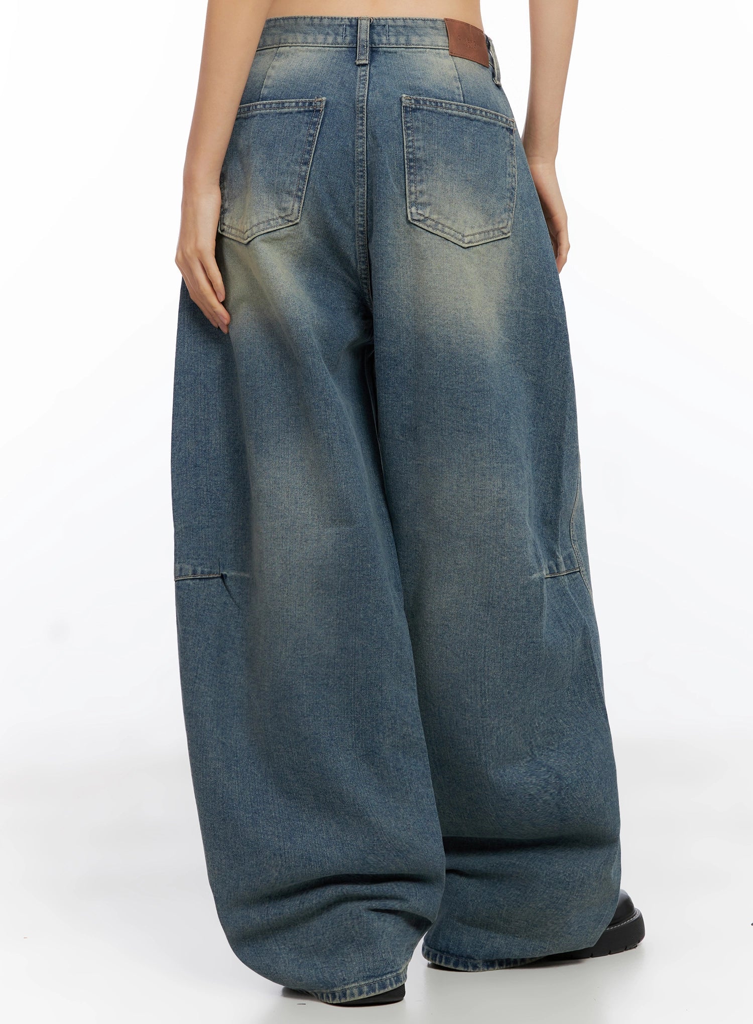 Lowfell Balloon Wide Denim Jeans CO517