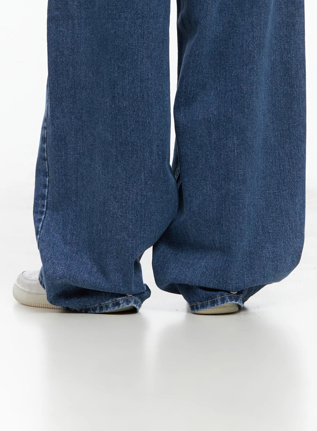 Hayoung Washed Wide-Leg Denim Jeans CL509