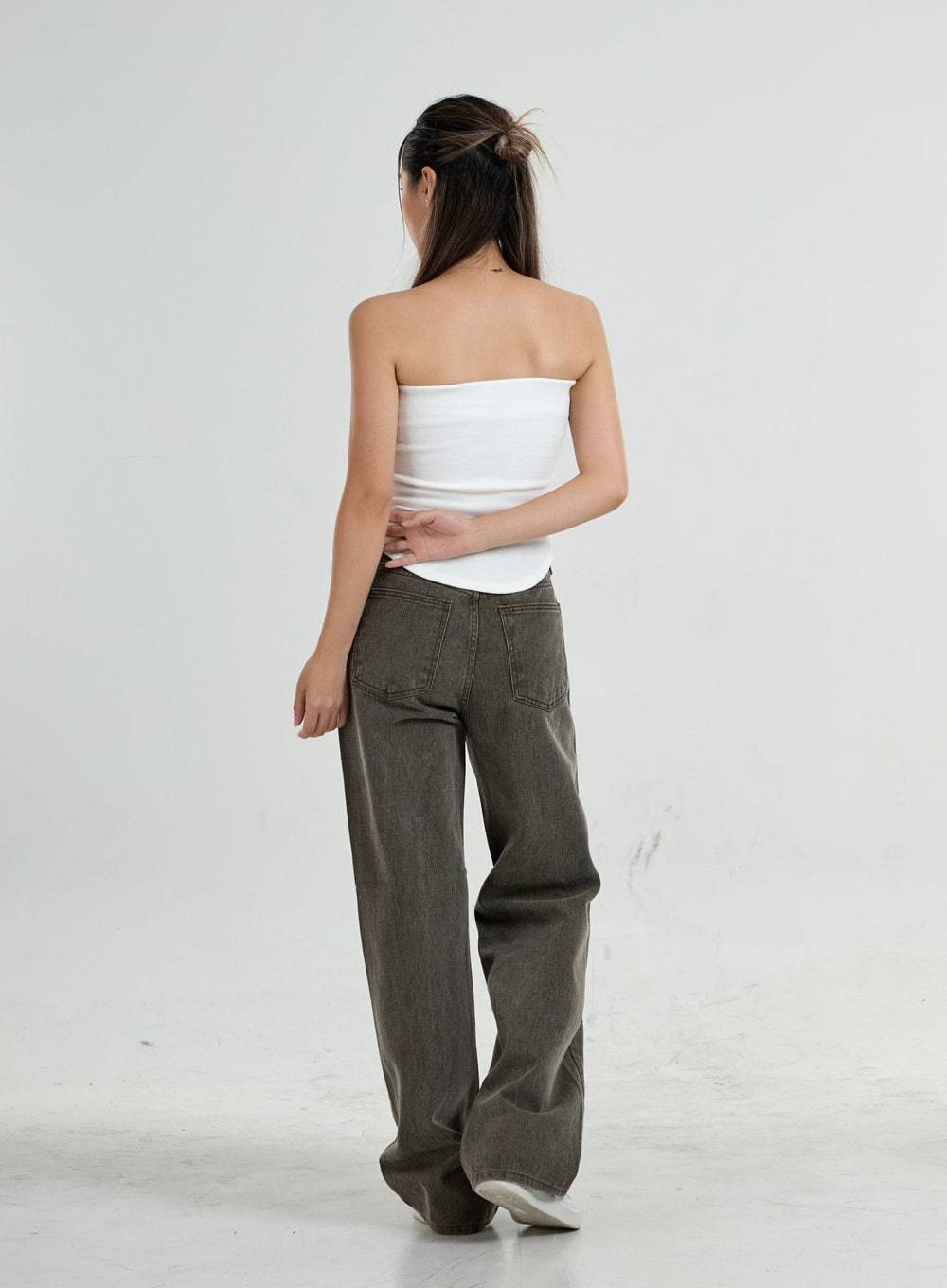 Off-Shoulder Semi Crop Top CO28