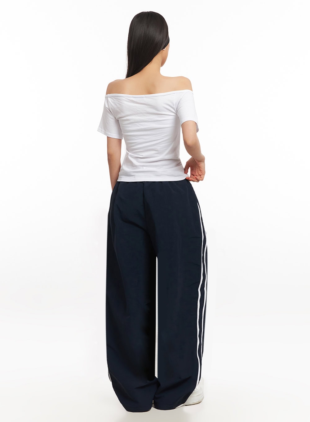 Cotton Graphic Off-Shoulder T-Shirt IA507