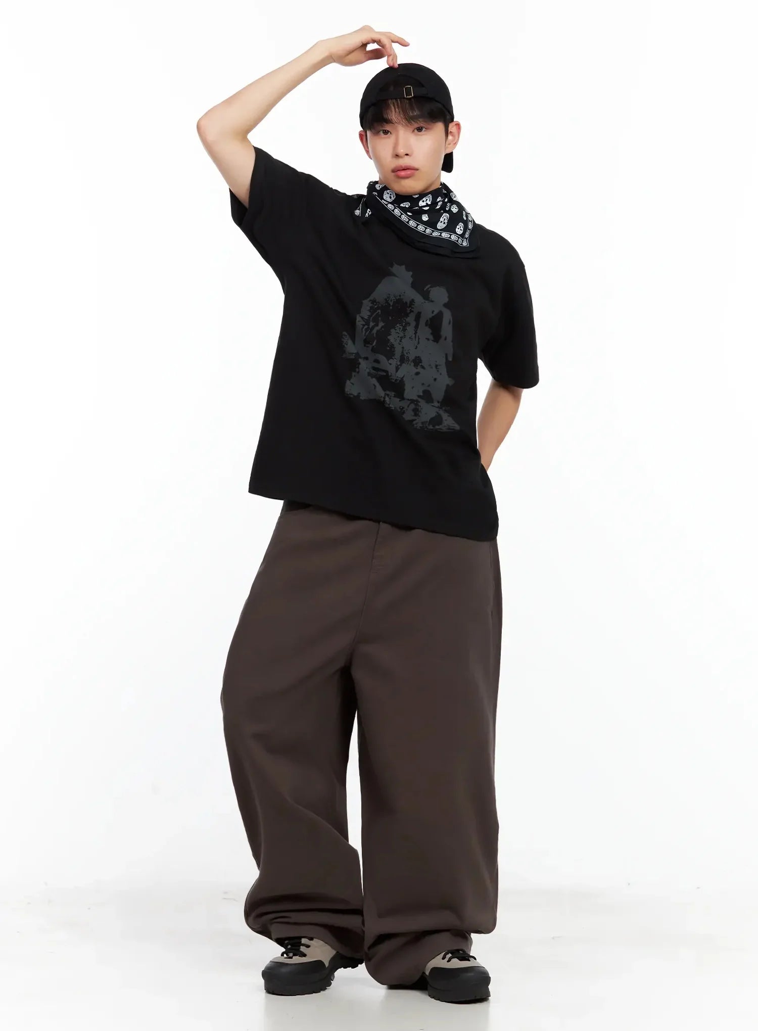 Men's Baggy Wide-Fit Pants IL516