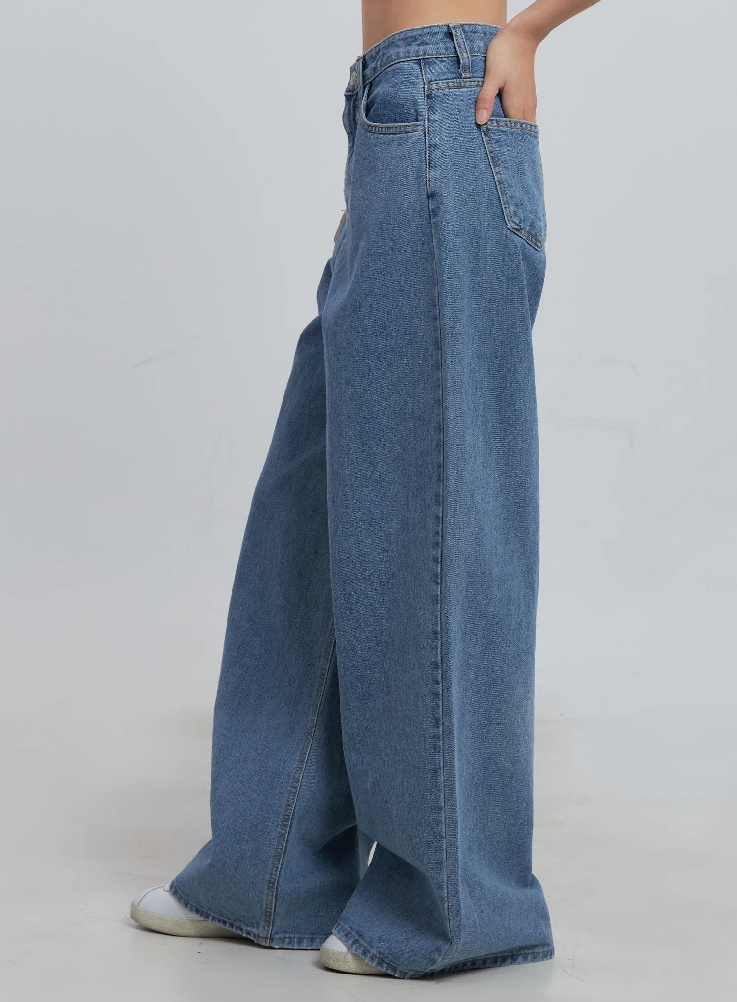 Daniela Wide-Leg Jeans IU512
