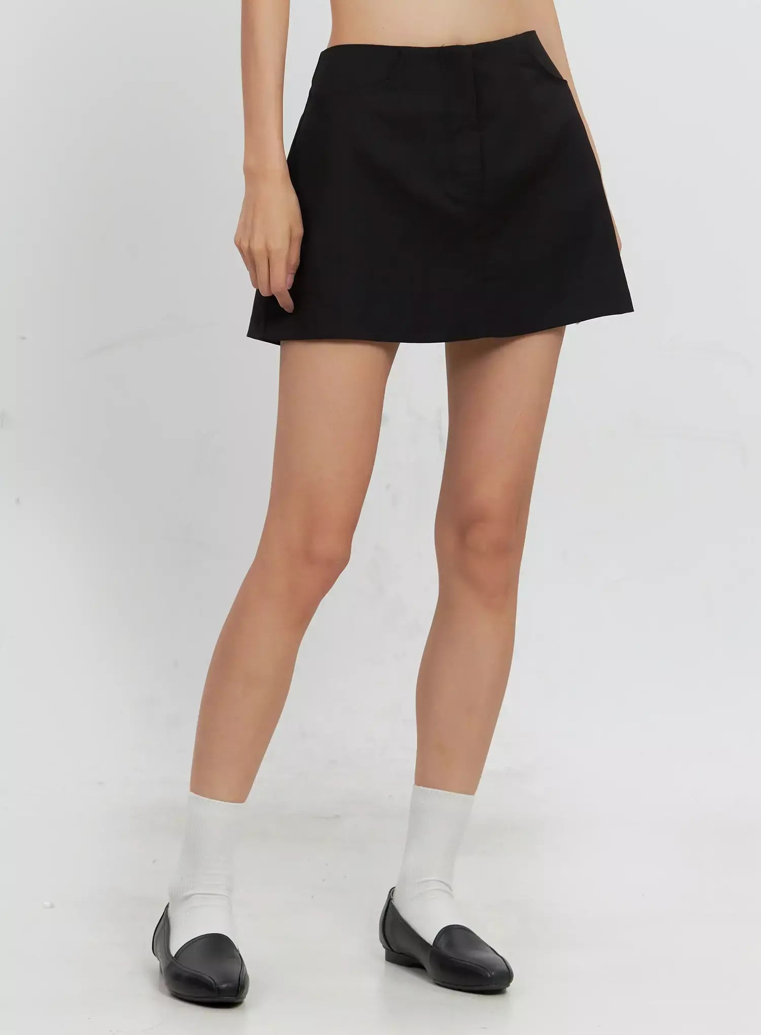 Low Rise Back-Band Skirt IL528