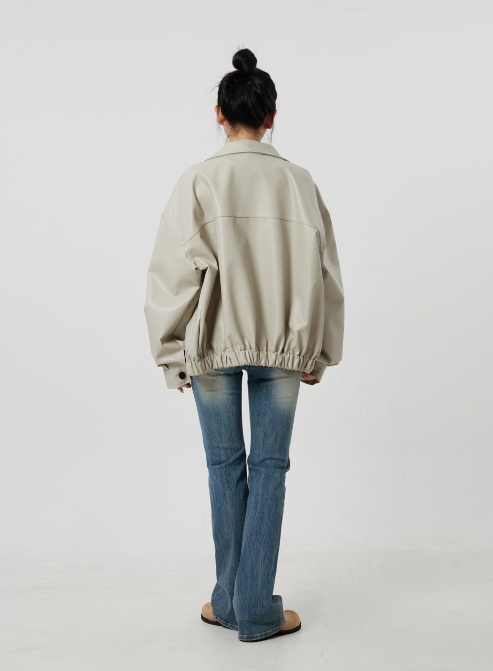 Low Rise Bootcut Jeans CF302