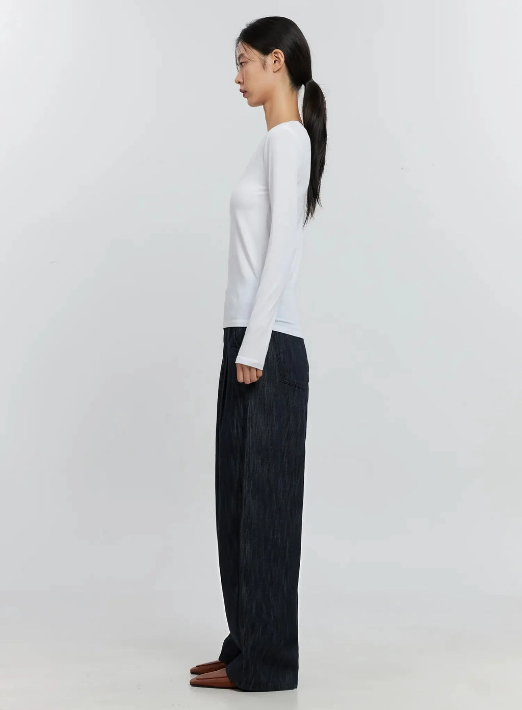 Uven Pintuck Wide-Leg Jeans IS516