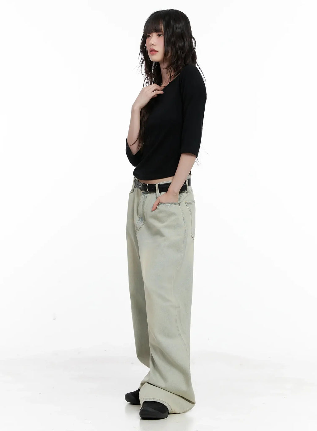 Minimalist Black Boat Neck Top IL531