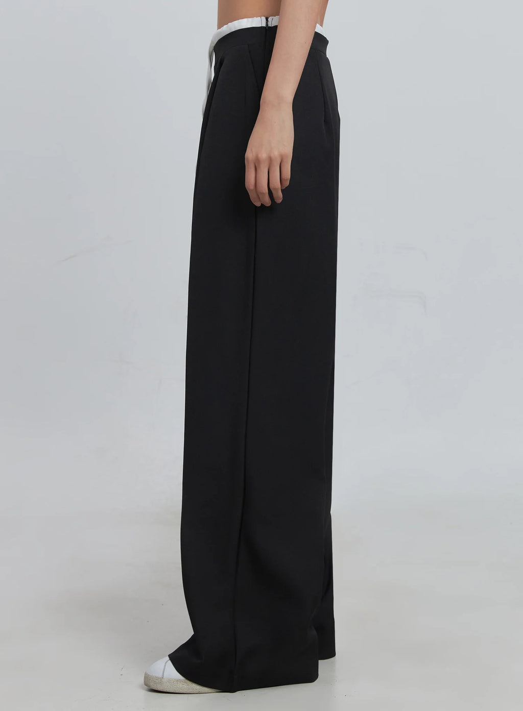 Layered Pintuck Wide-Leg Pants IU512