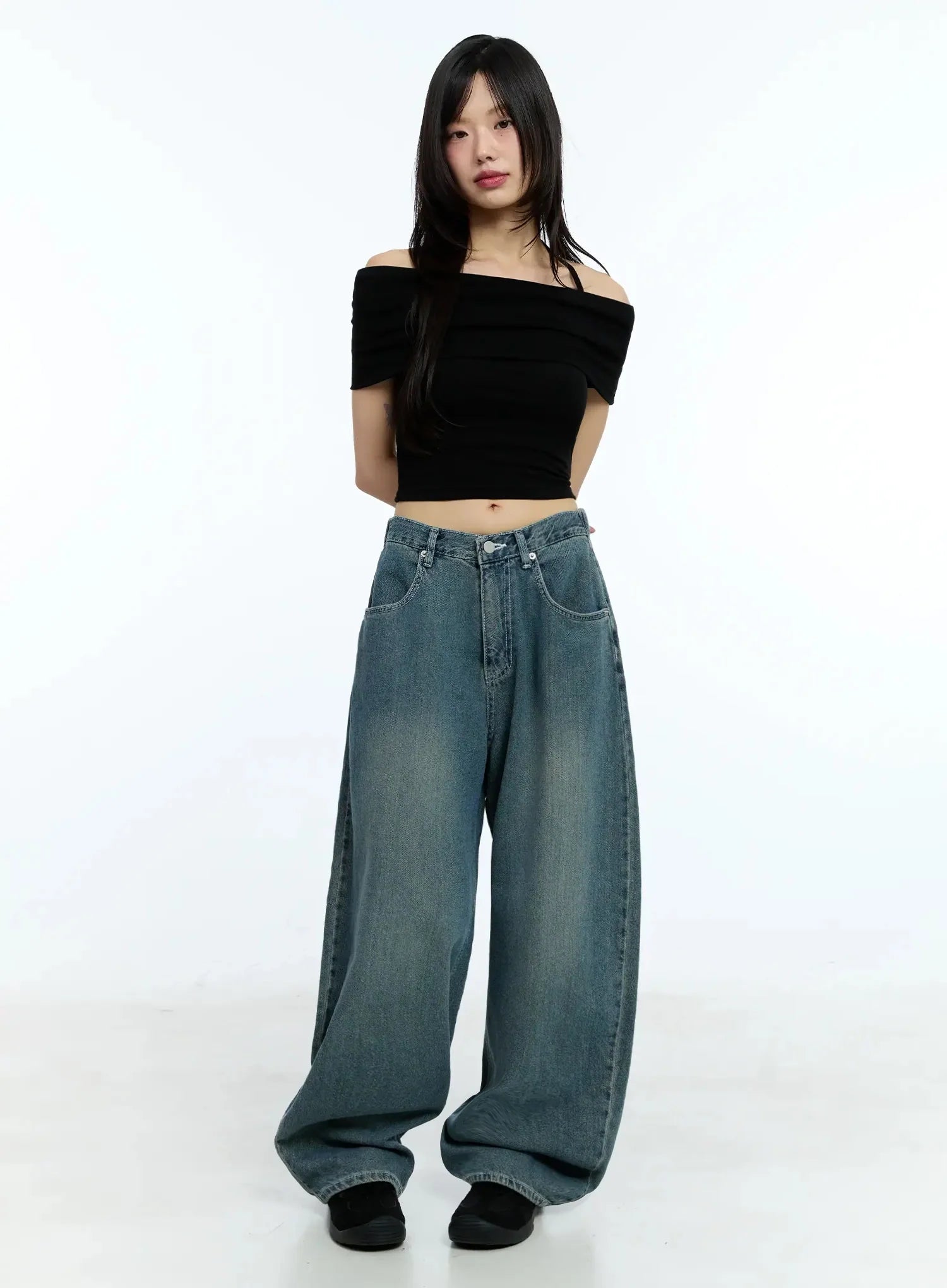 Shirred Off-Shoulder Short-Sleeve Tee IU525