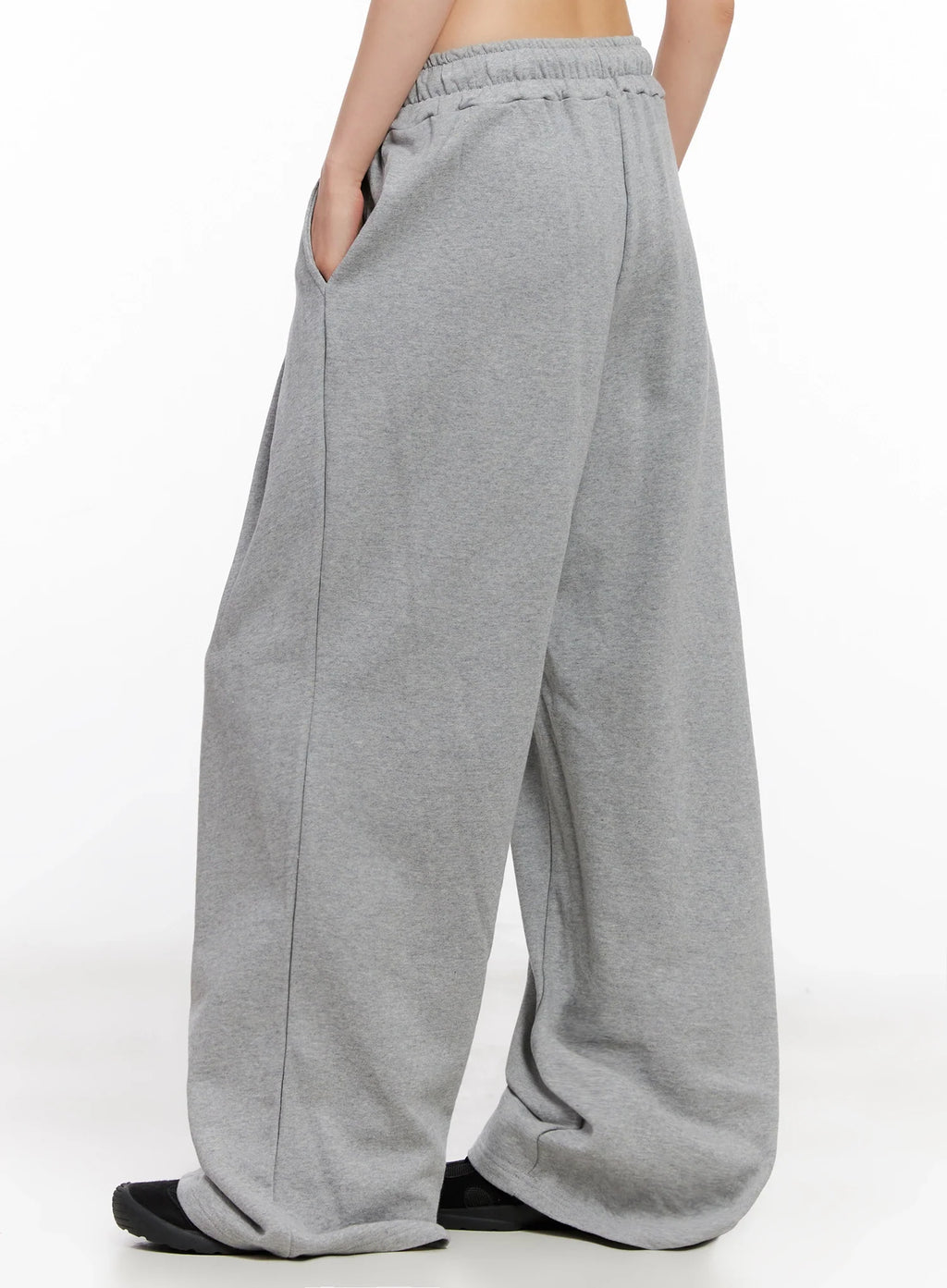 Relaxed-Fit Pintuck Sweatpants IG508